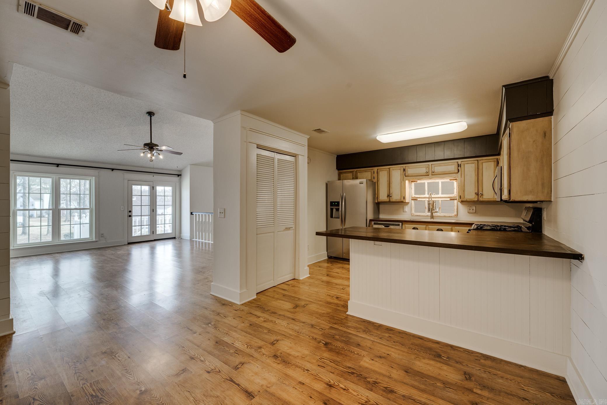 CARRIAGE COURTS - Residential