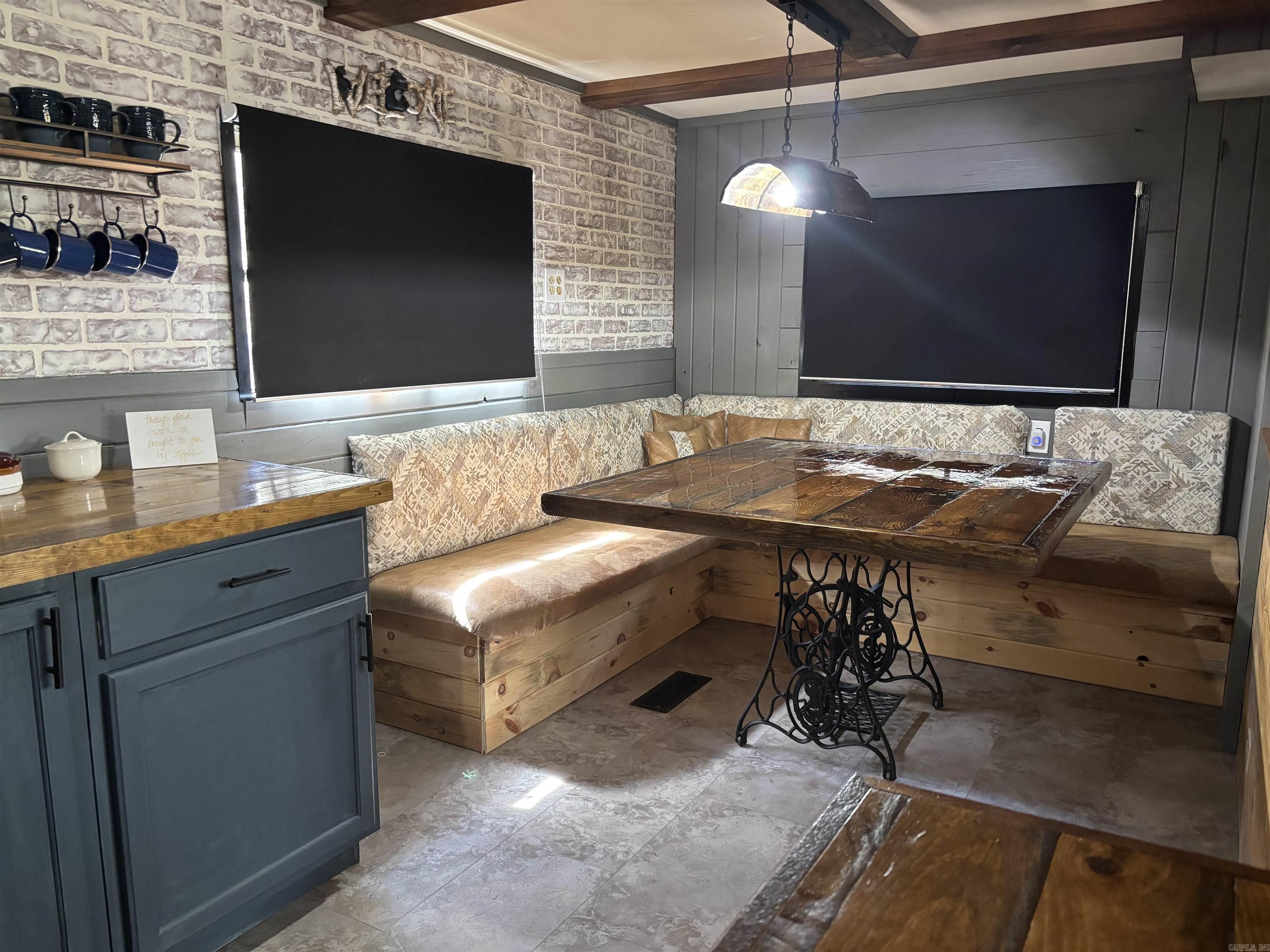 FRONTIER CANYON - LAKE - Residential