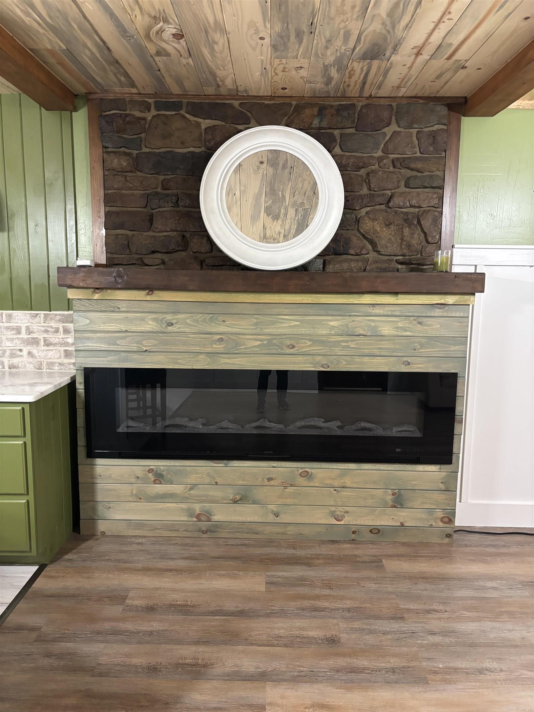 FRONTIER CANYON - LAKE - Residential