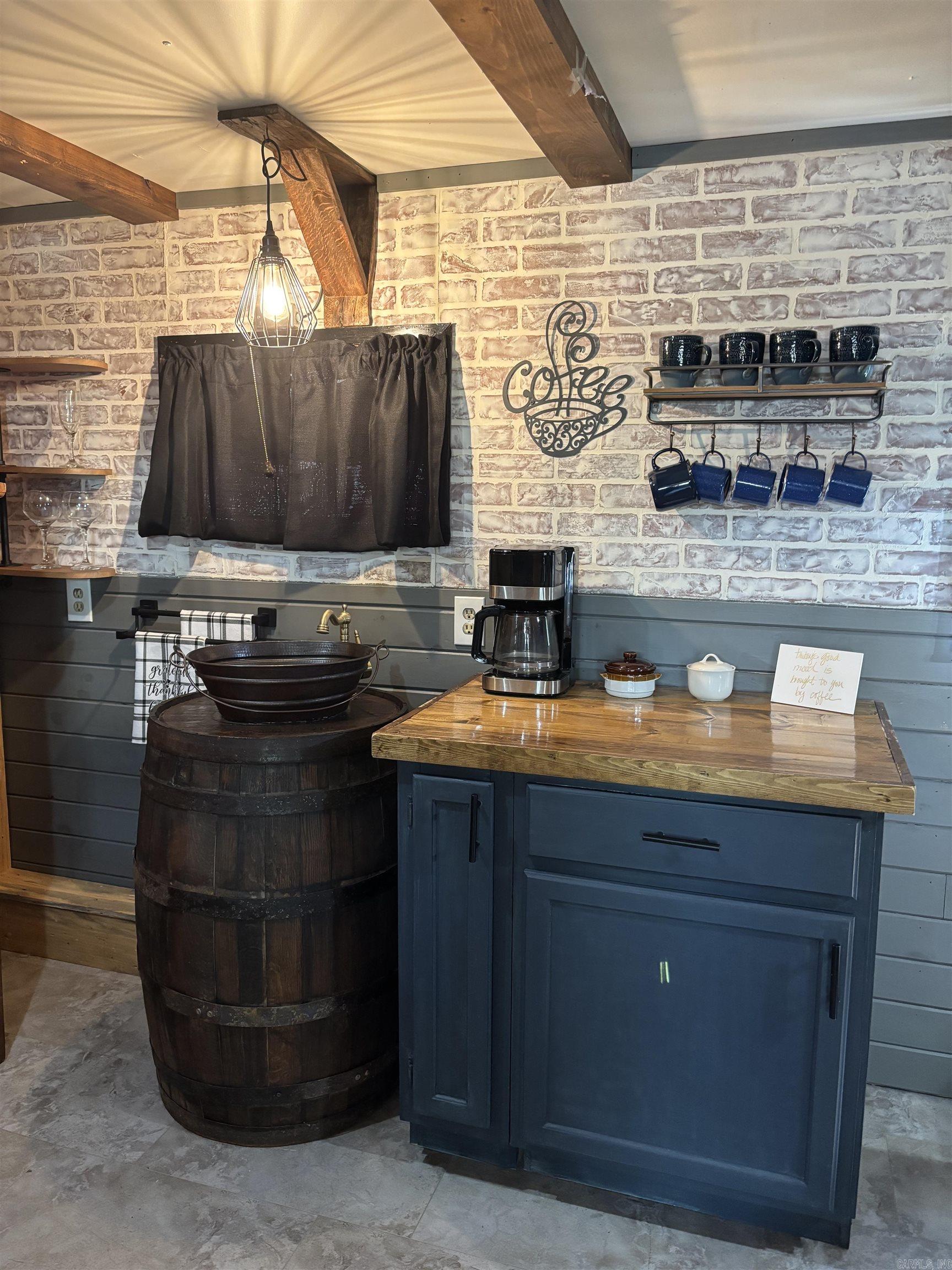 FRONTIER CANYON - LAKE - Residential