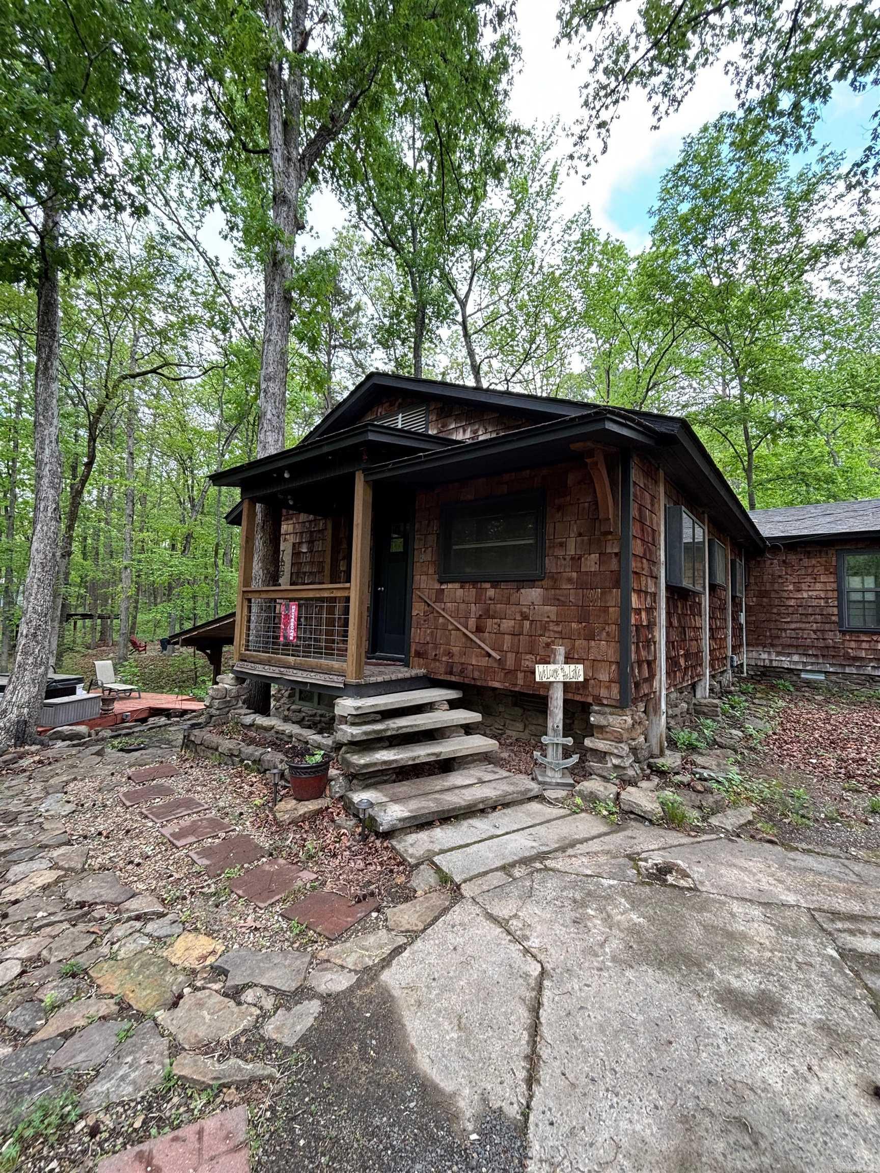 FRONTIER CANYON - LAKE - Residential