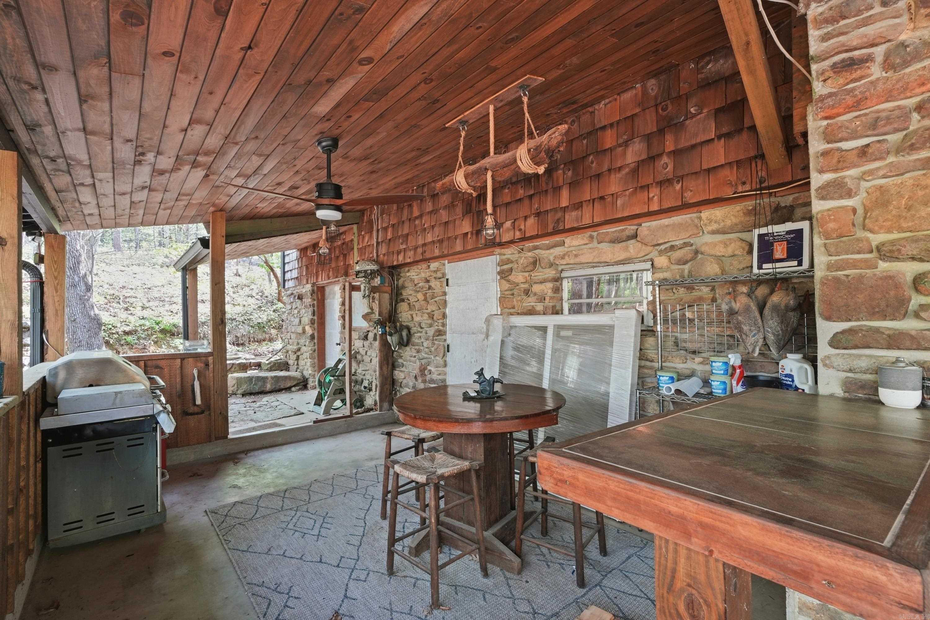 FRONTIER CANYON - LAKE - Residential