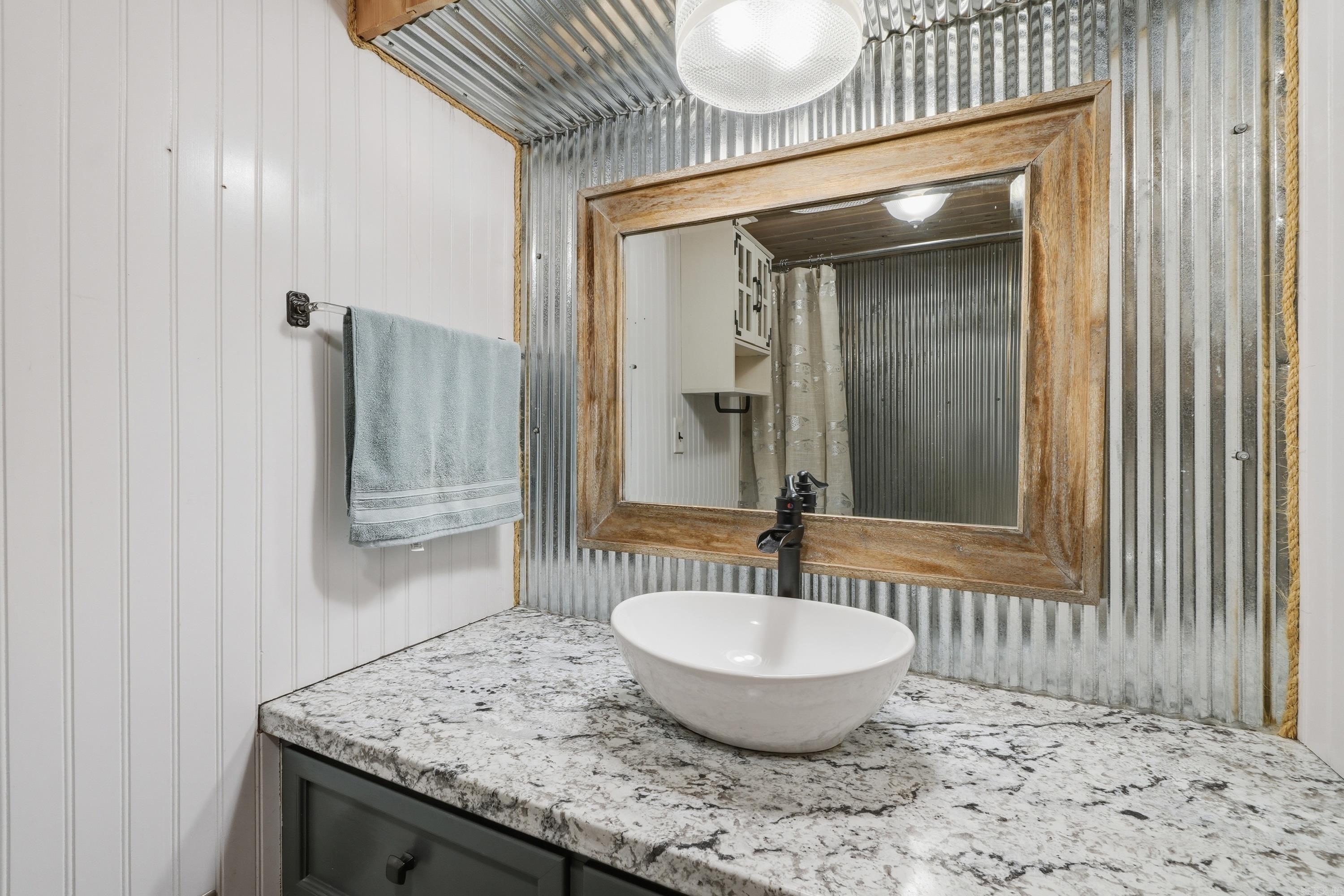 FRONTIER CANYON - LAKE - Residential