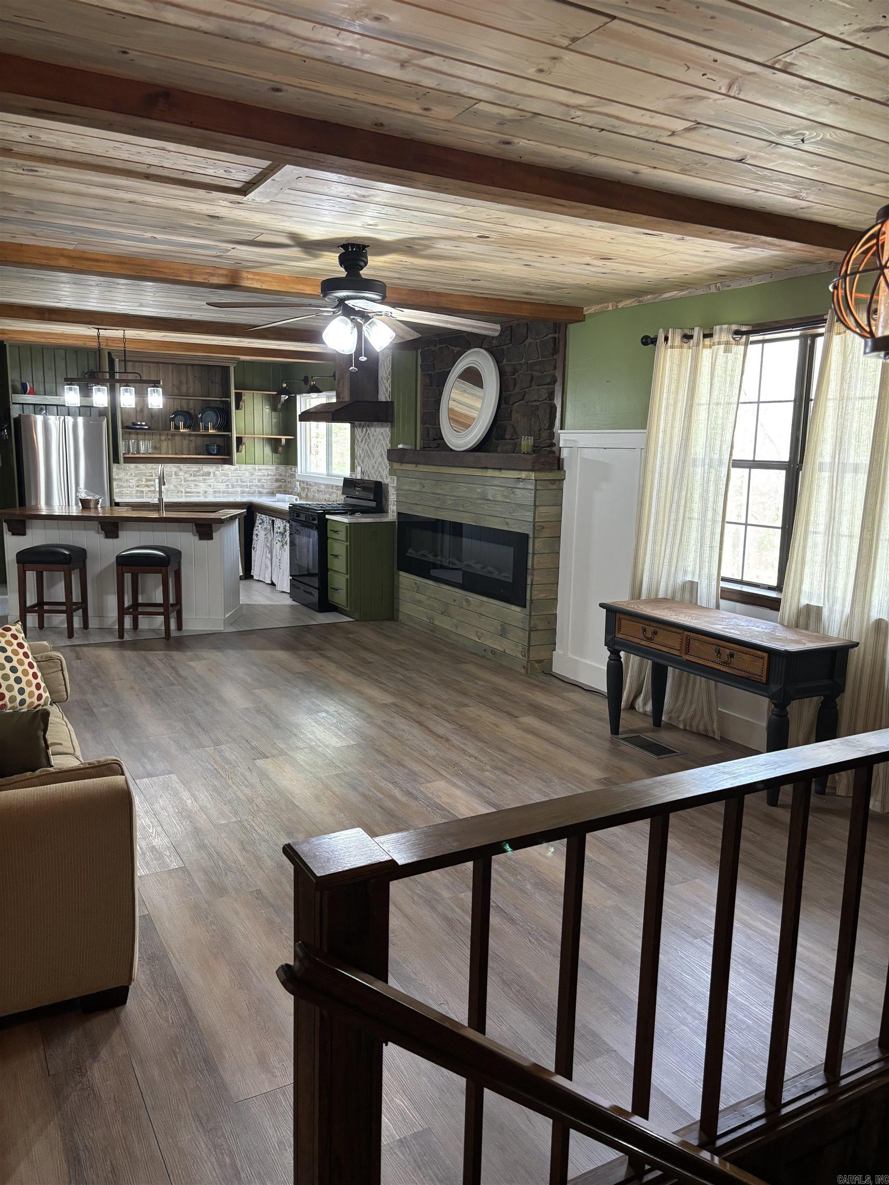 FRONTIER CANYON - LAKE - Residential