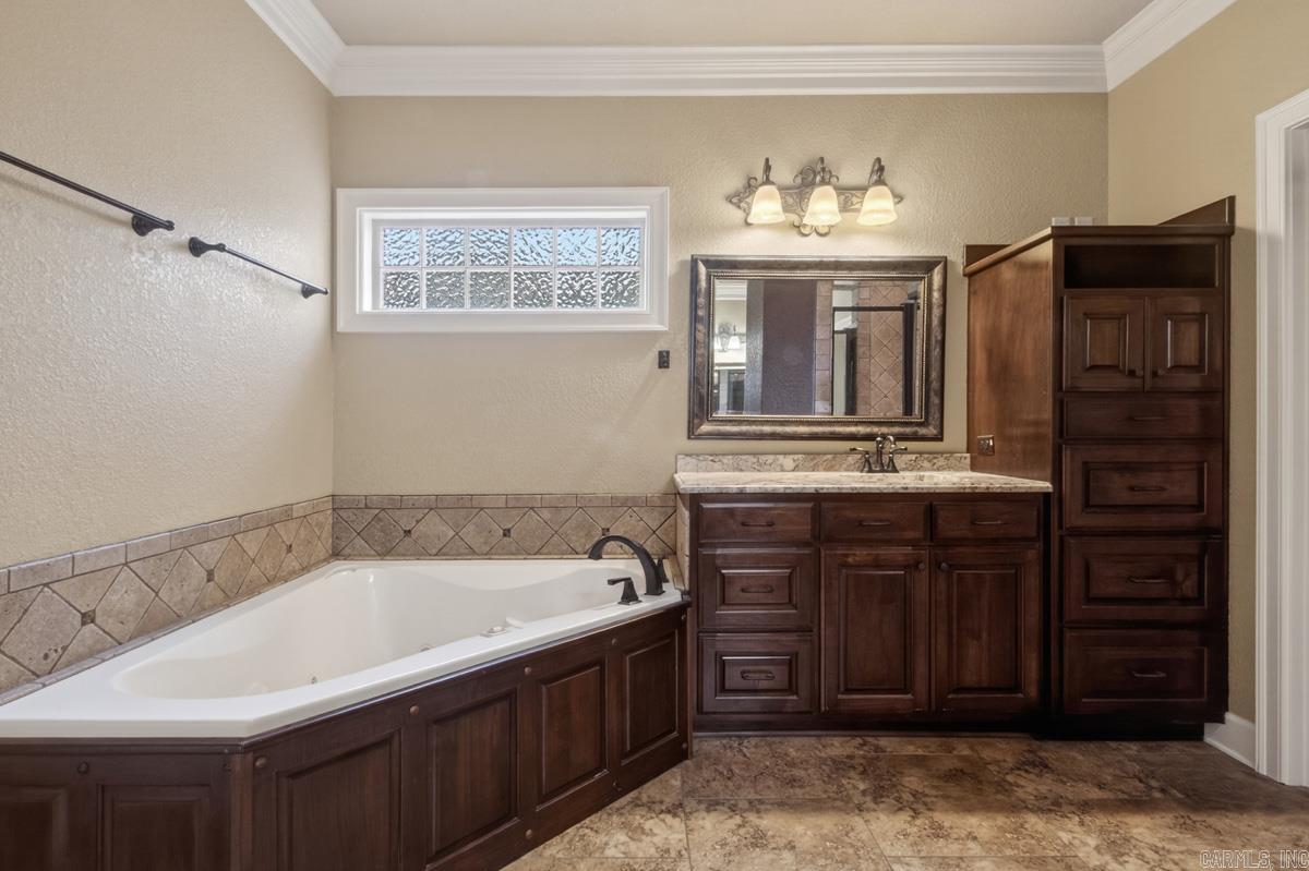 MAUMELLE VALLEY ESTATES - Residential