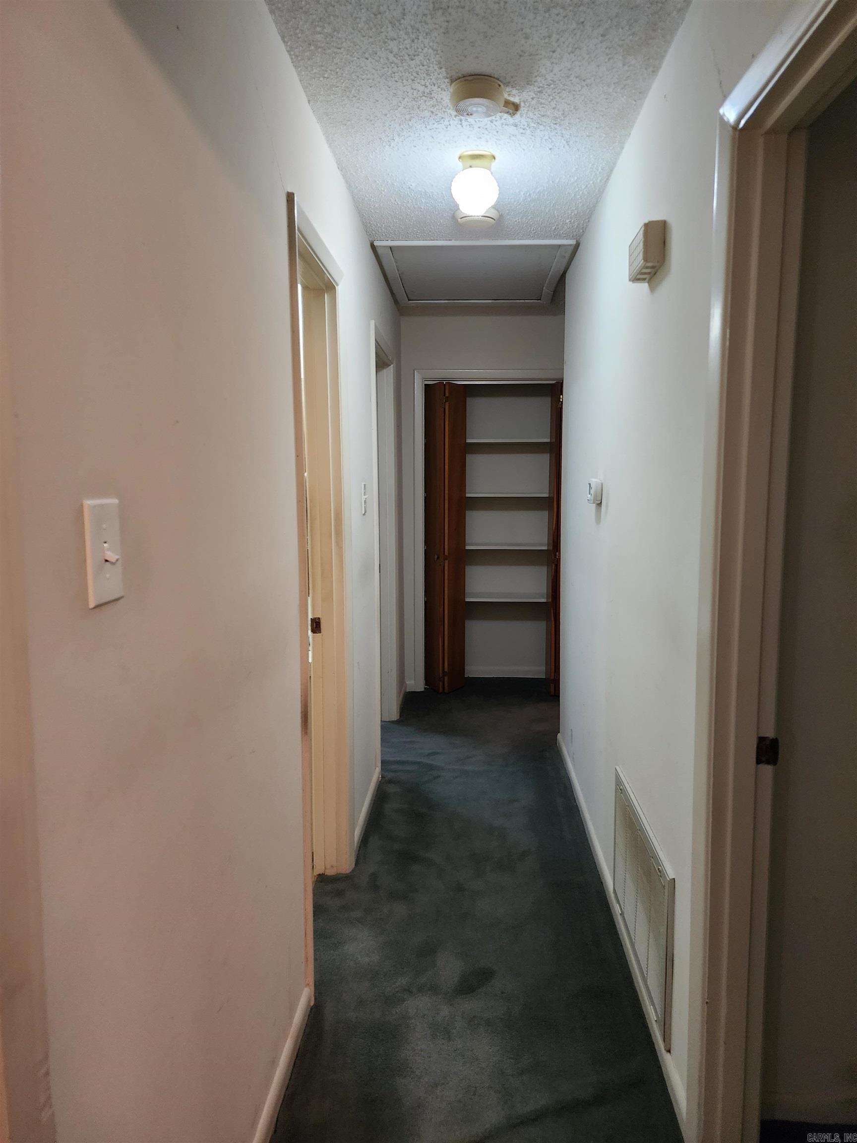 TOWN & COUNTRY - Residential