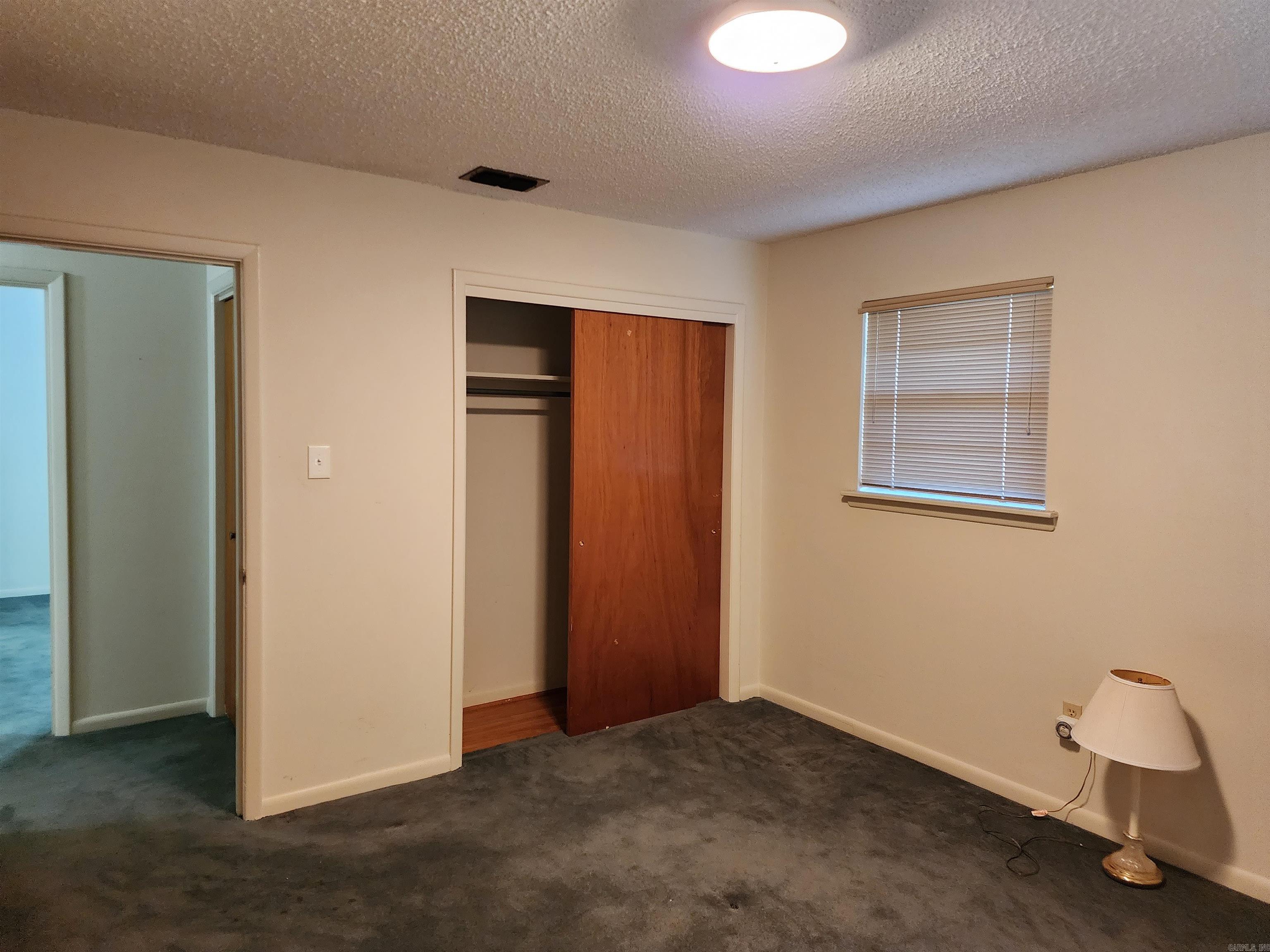 TOWN & COUNTRY - Residential