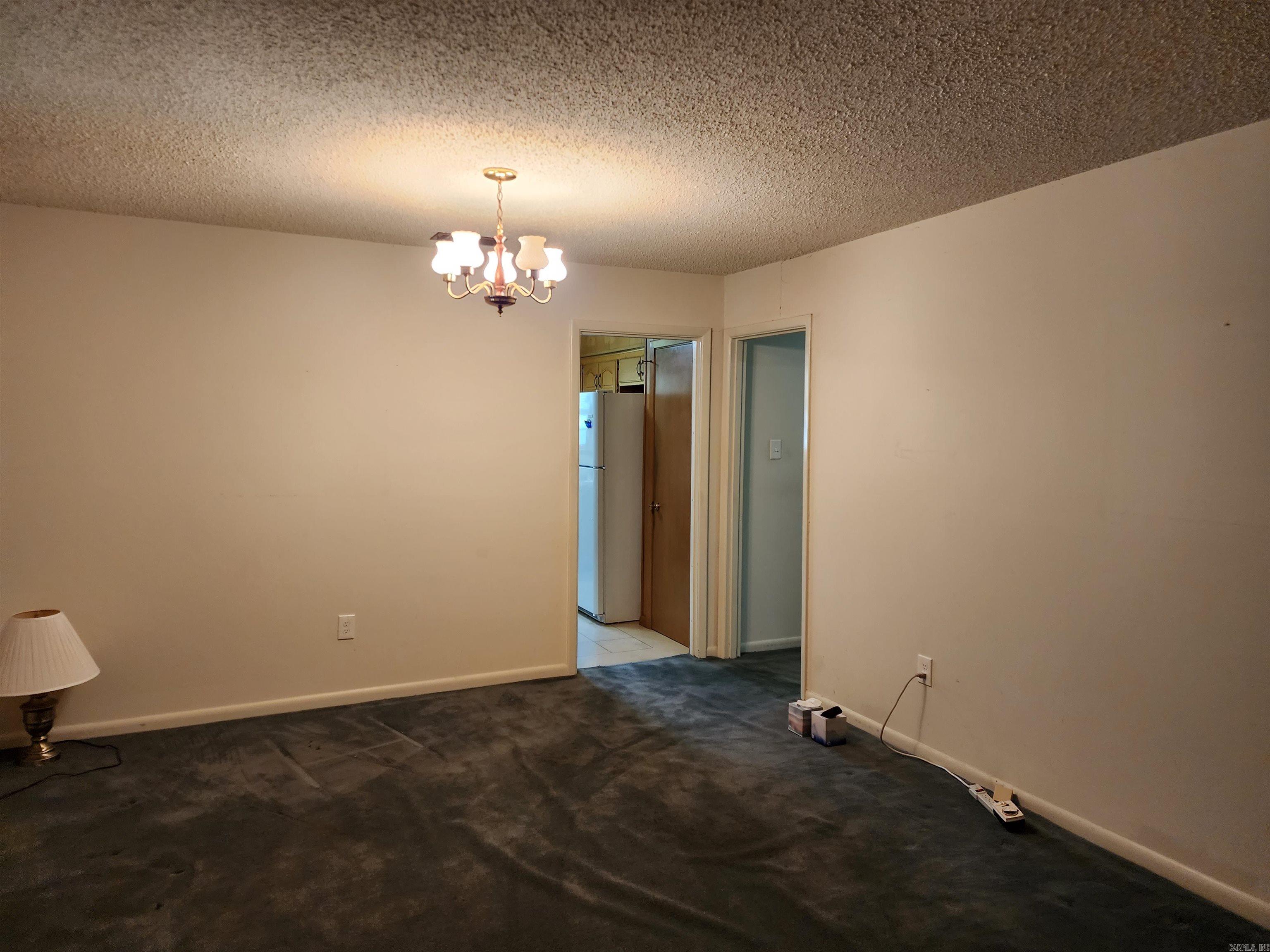 TOWN & COUNTRY - Residential