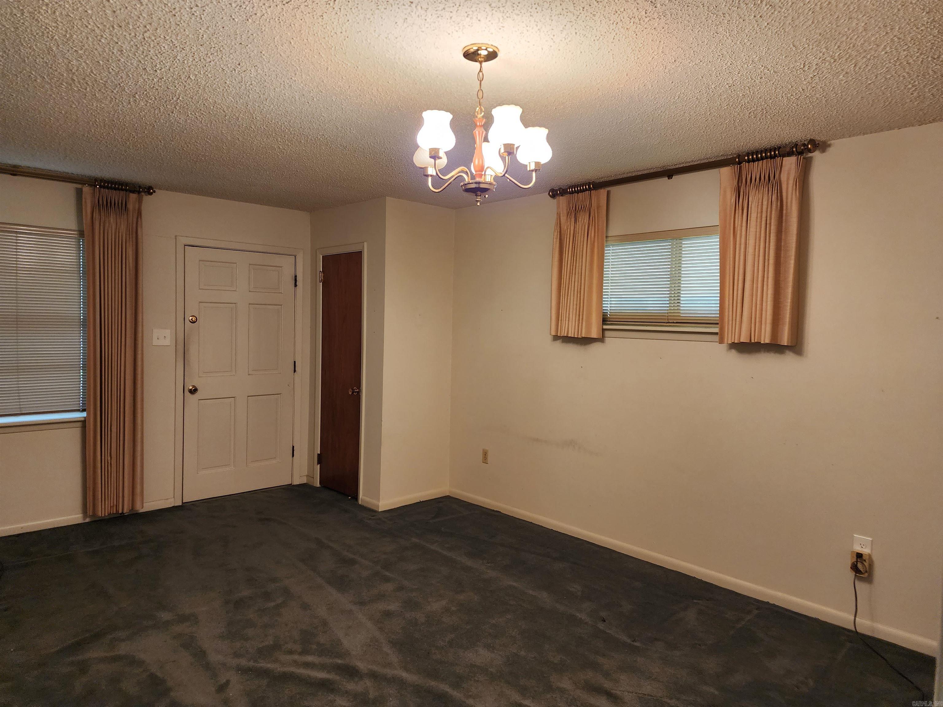 TOWN & COUNTRY - Residential