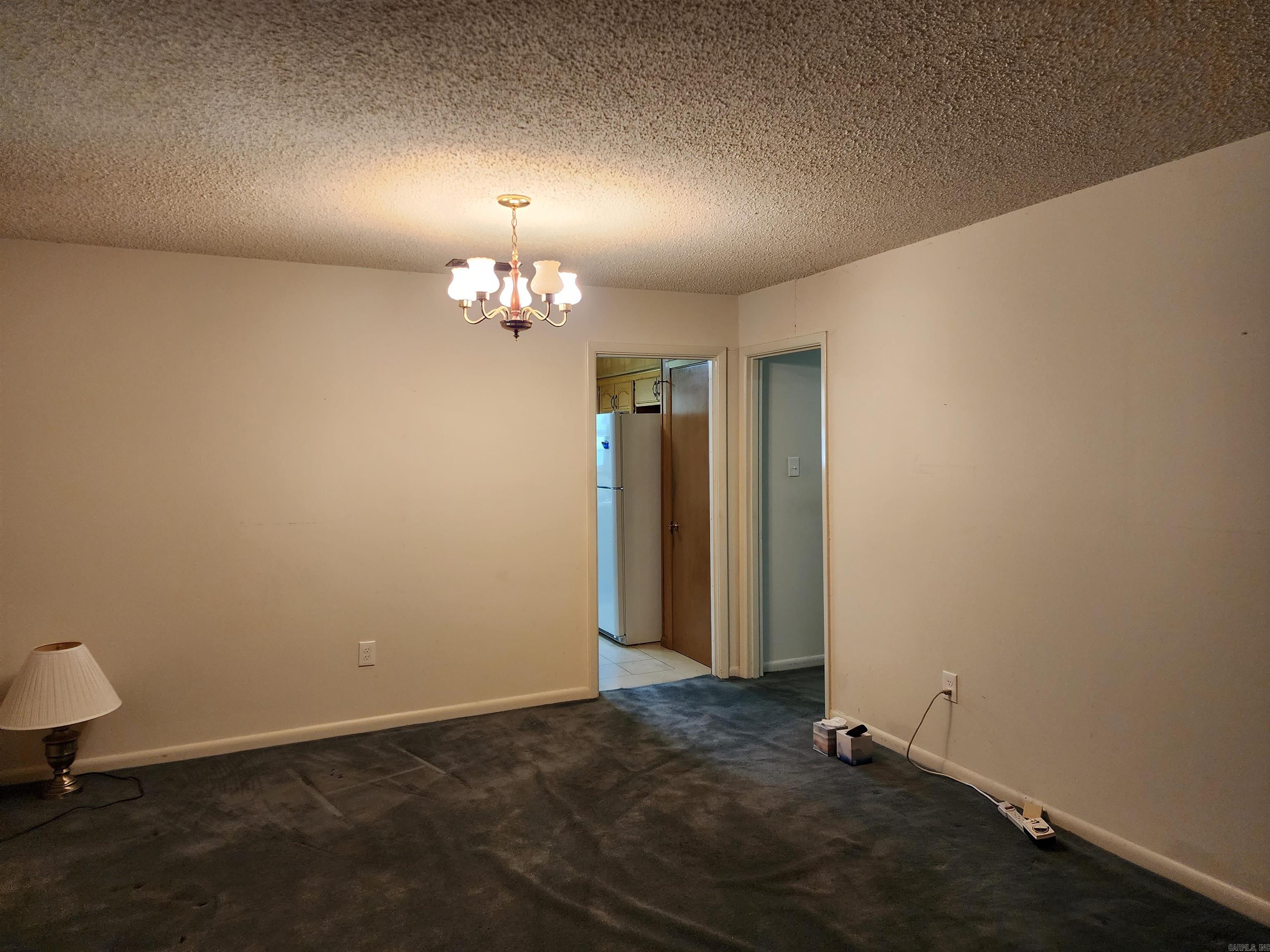 TOWN & COUNTRY - Residential