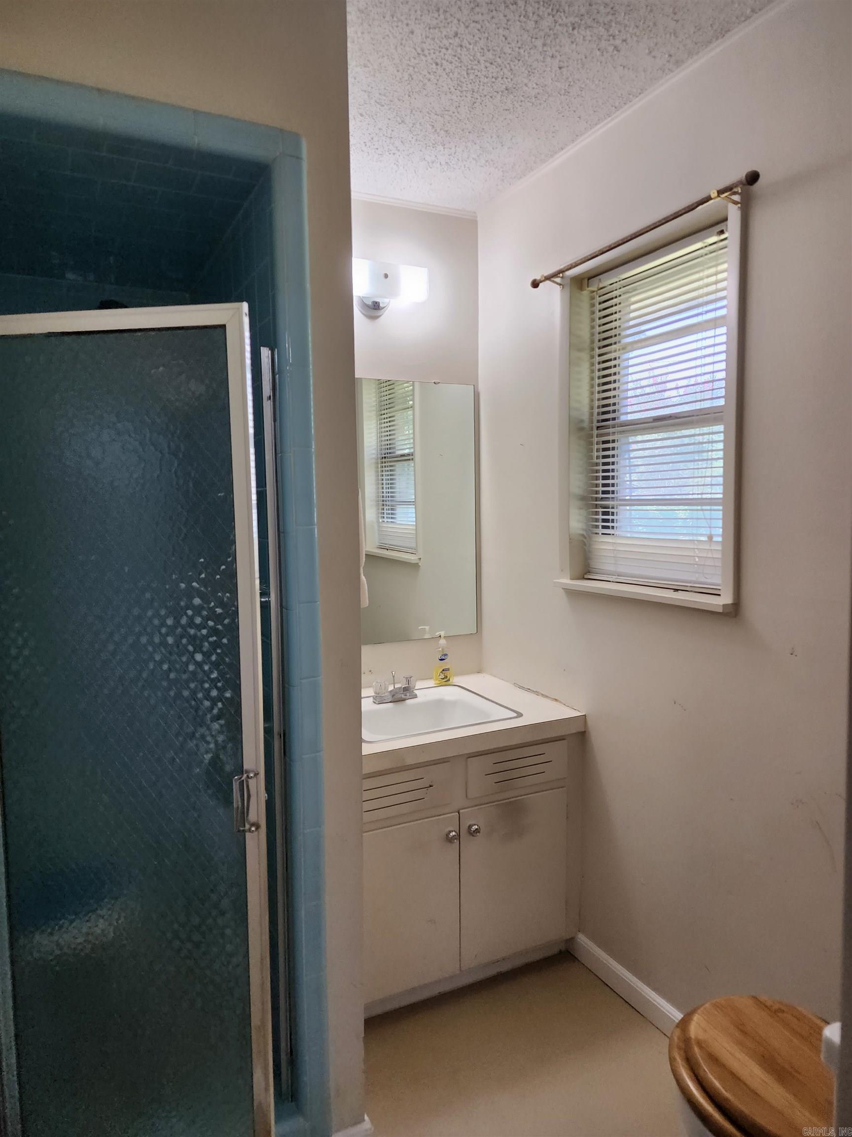 TOWN & COUNTRY - Residential