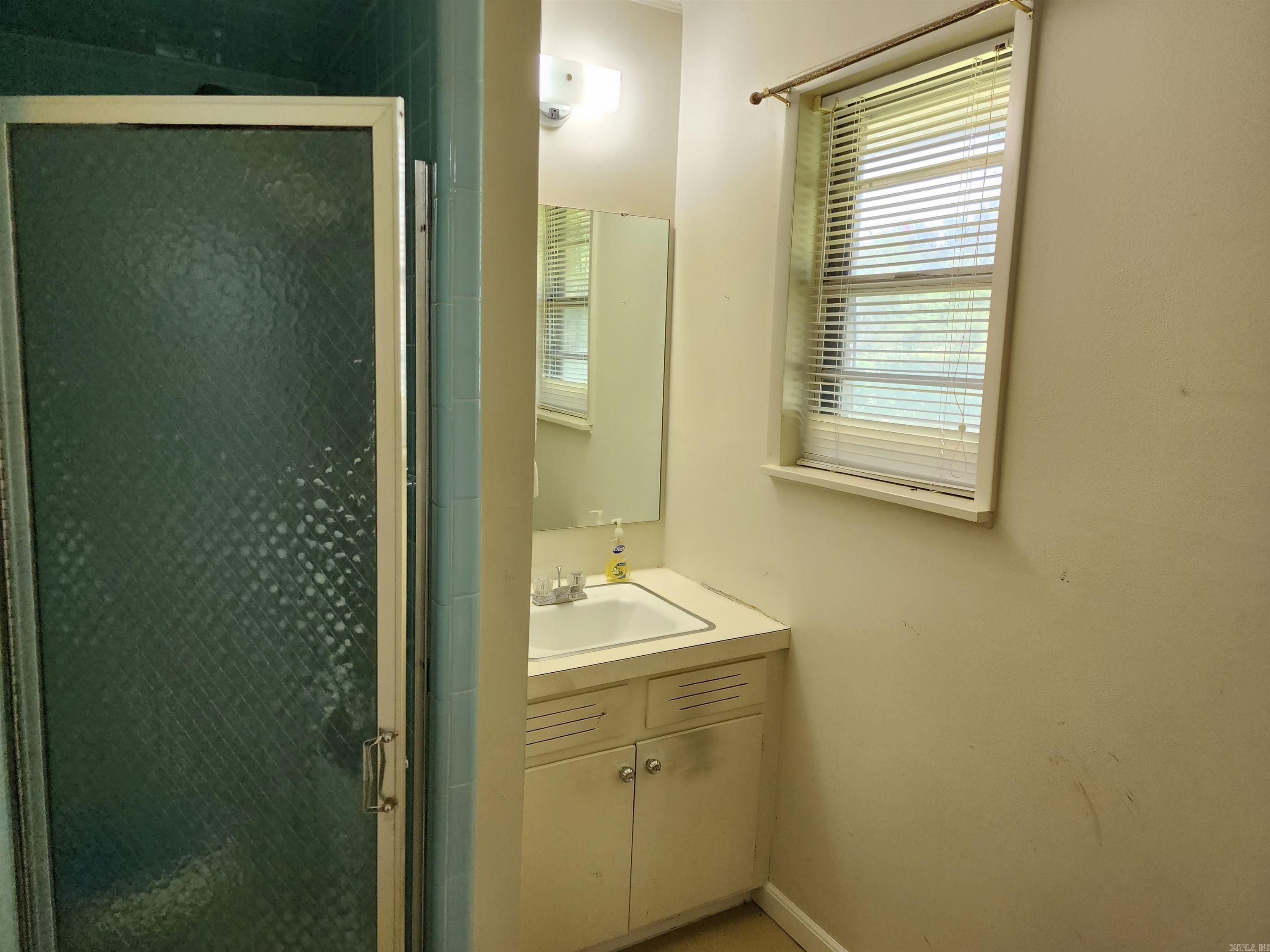 TOWN & COUNTRY - Residential