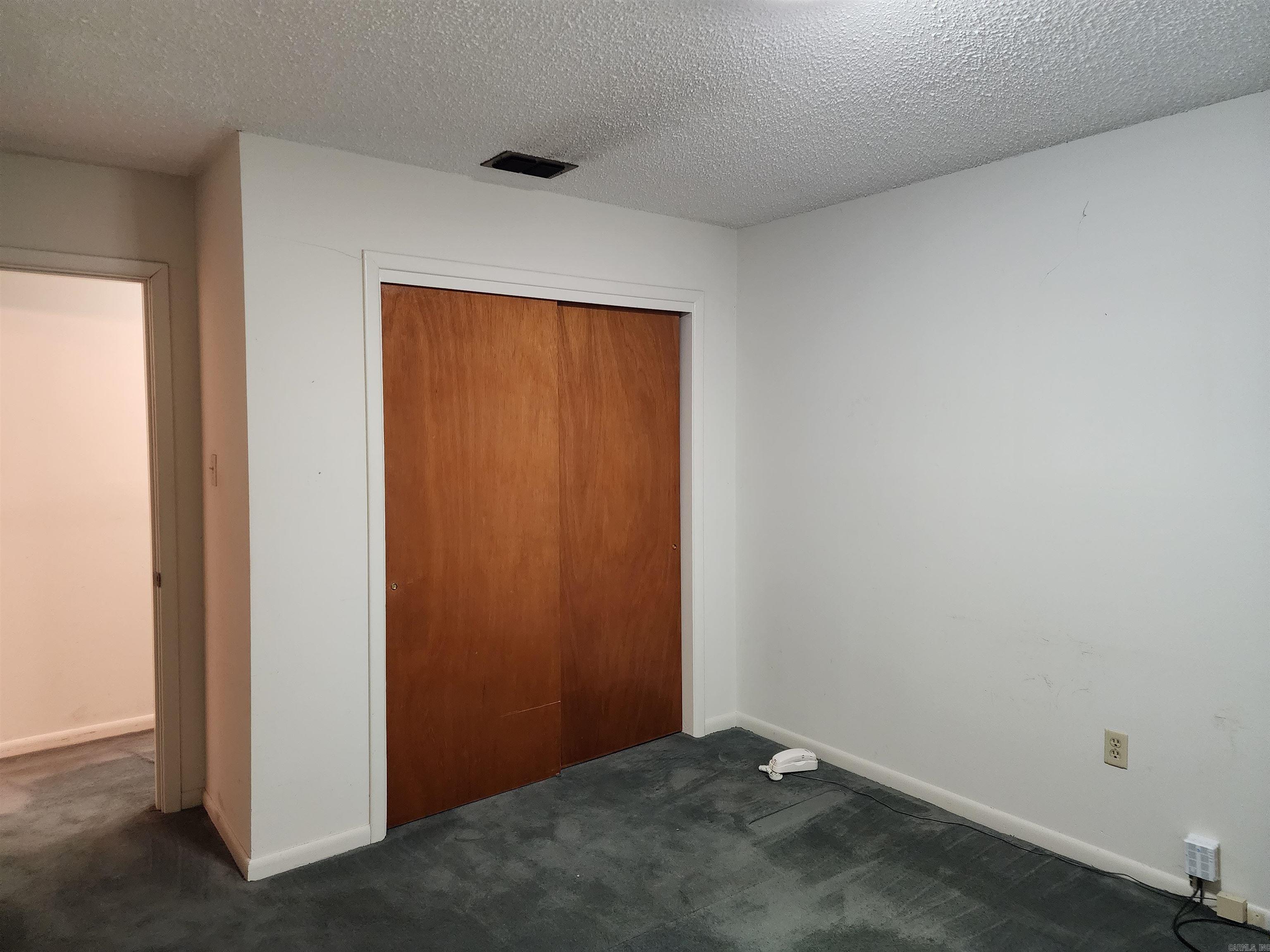 TOWN & COUNTRY - Residential