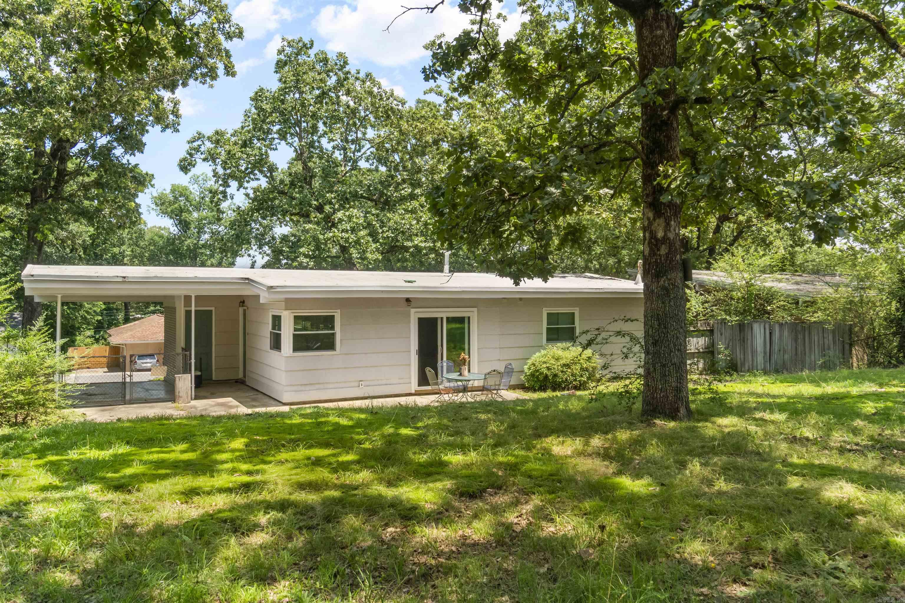 MEADOWCLIFF - Residential