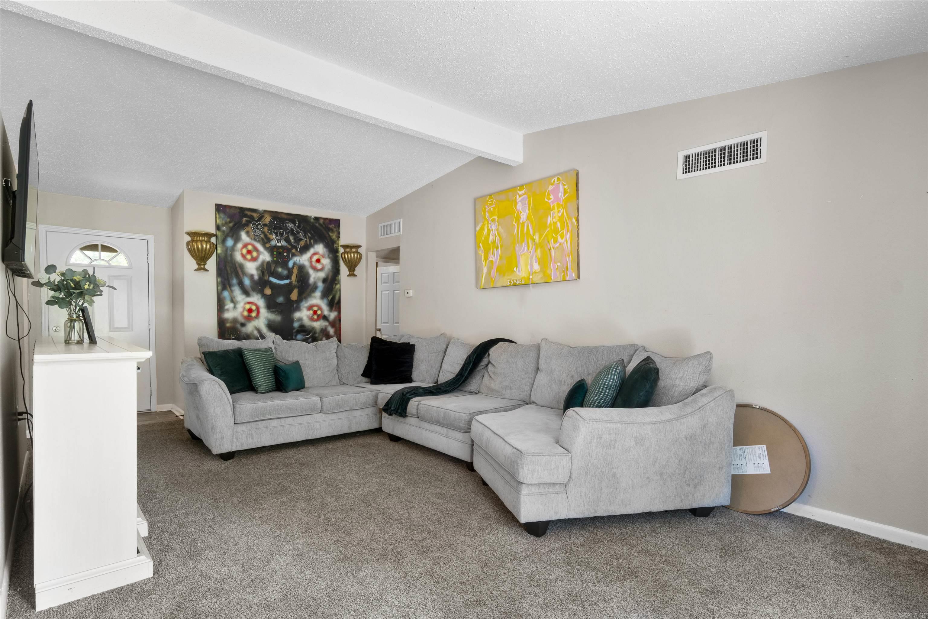 MEADOWCLIFF - Residential