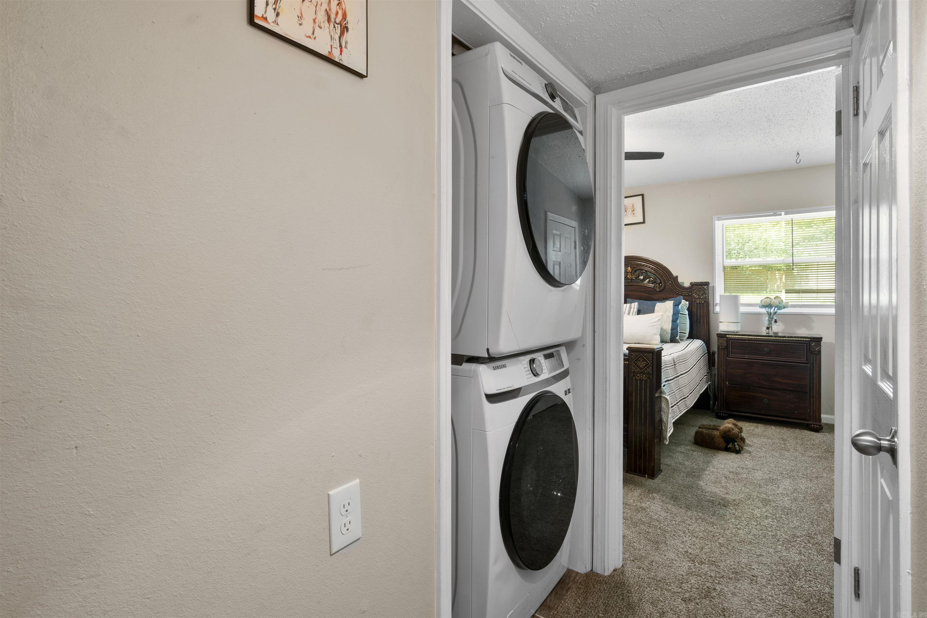 MEADOWCLIFF - Residential