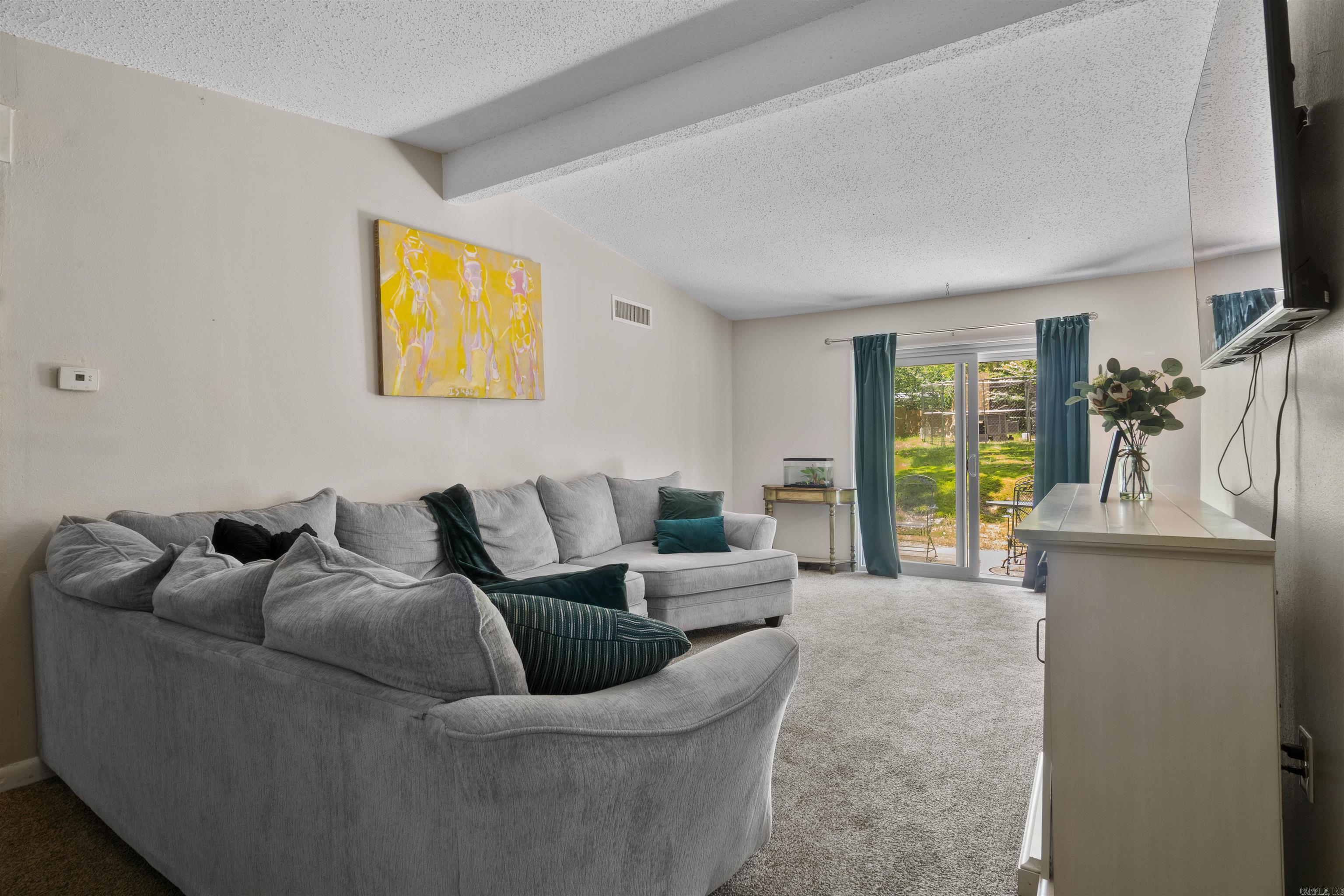 MEADOWCLIFF - Residential