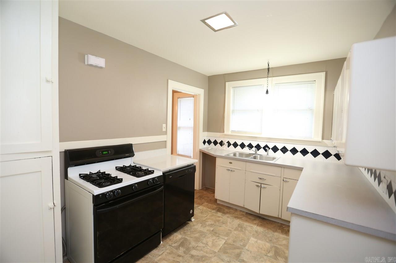 Hillcrest #1 - Residential Lease