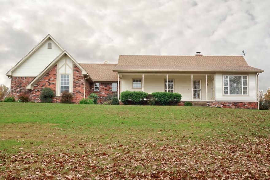 Well kept home prestigiously sitting on a beautiful acre! Easy access to freeway for commuters and right next to Mountain Springs Elementary school! Home has been freshly painted and has no carpet!  Tile and laminate flooring for easy care.  Oversized master bedroom with remodeled bath.  Kitchen has been updated with beautiful counters and backsplash. One bedroom has added office/sunroom area. Garage has huge workshop area and exterior door. yard goes beyond the fence line.  For comps, see agent notes