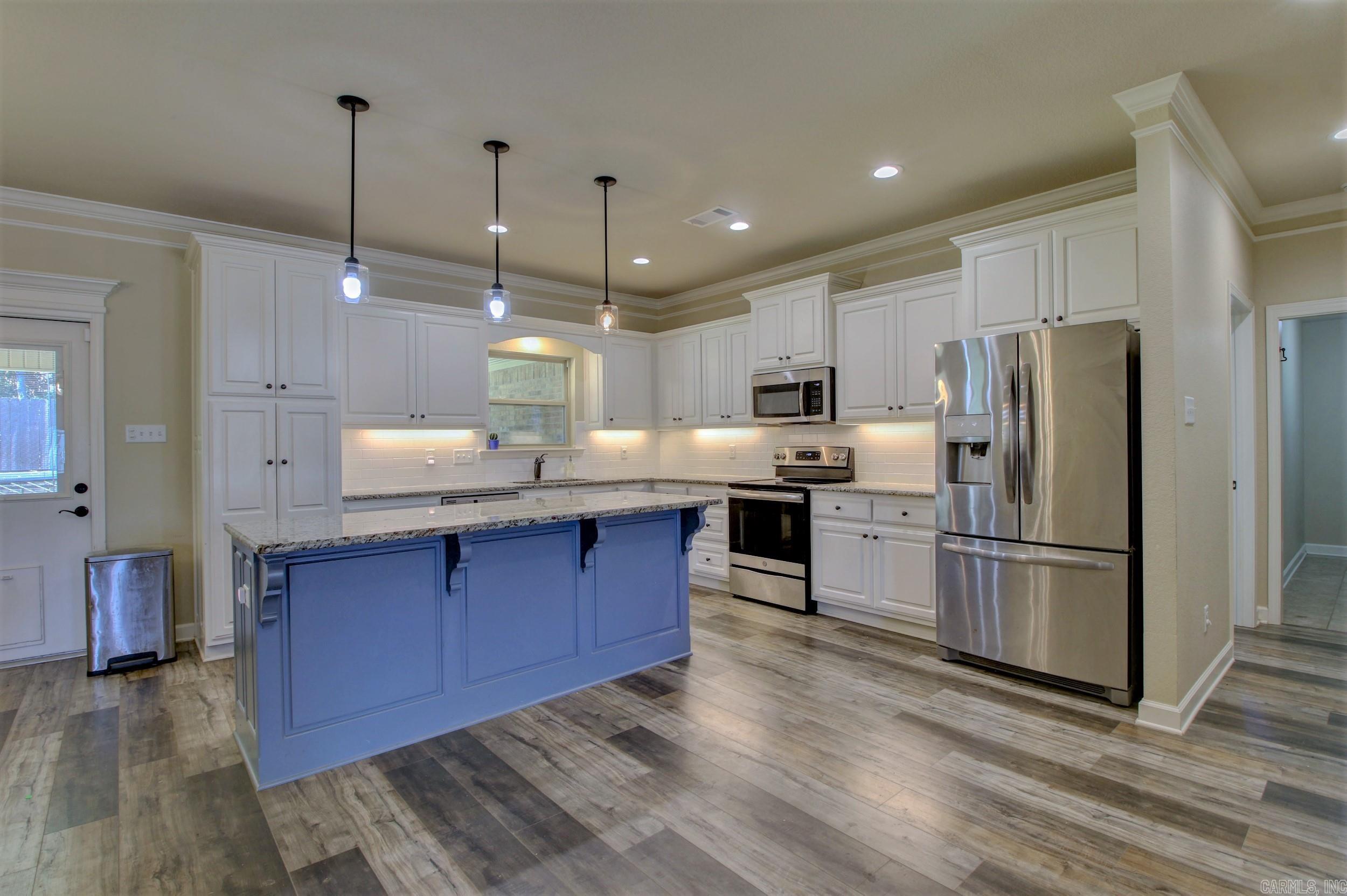 HUNTINGTON PLACE - Residential