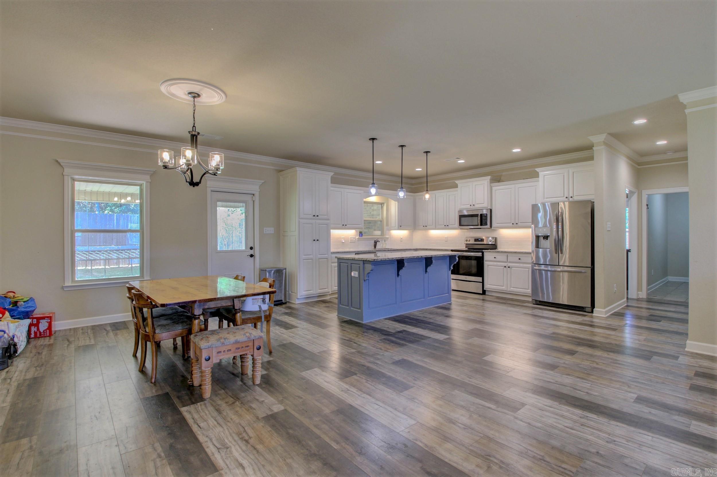 HUNTINGTON PLACE - Residential