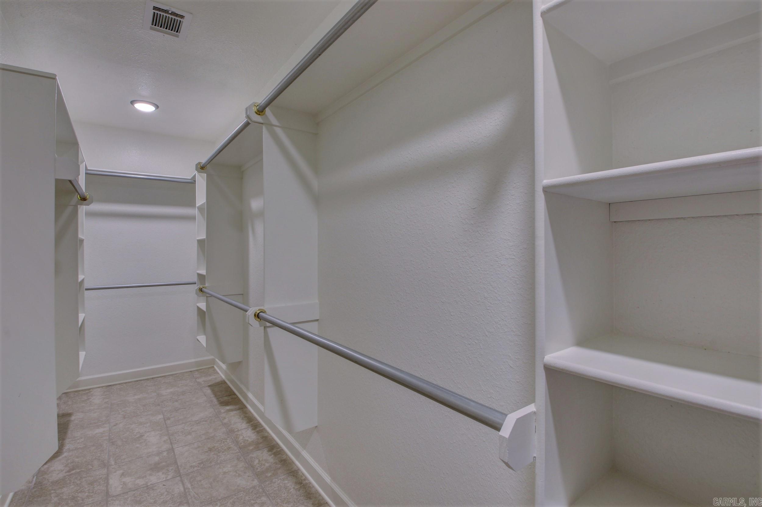 HUNTINGTON PLACE - Residential