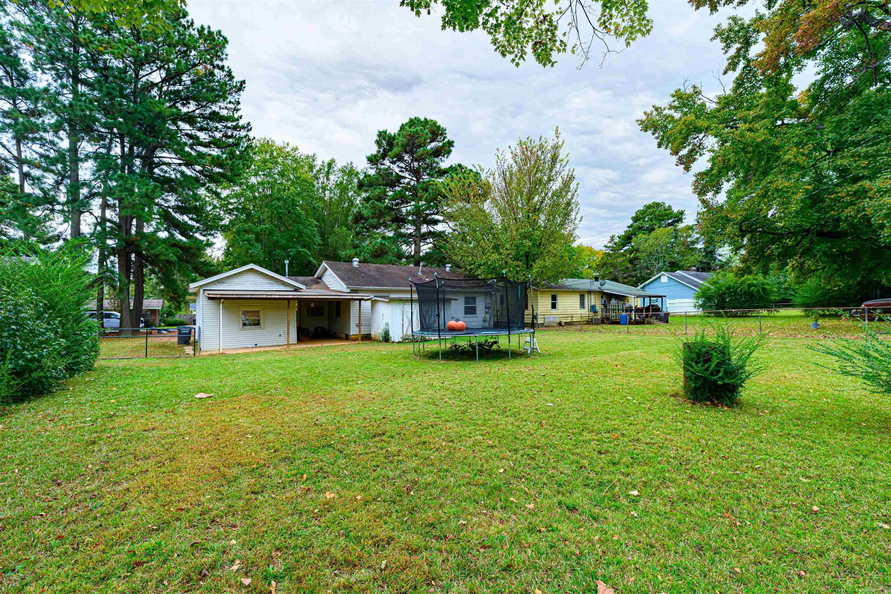 BRADENS ADDN TO JACK - Residential