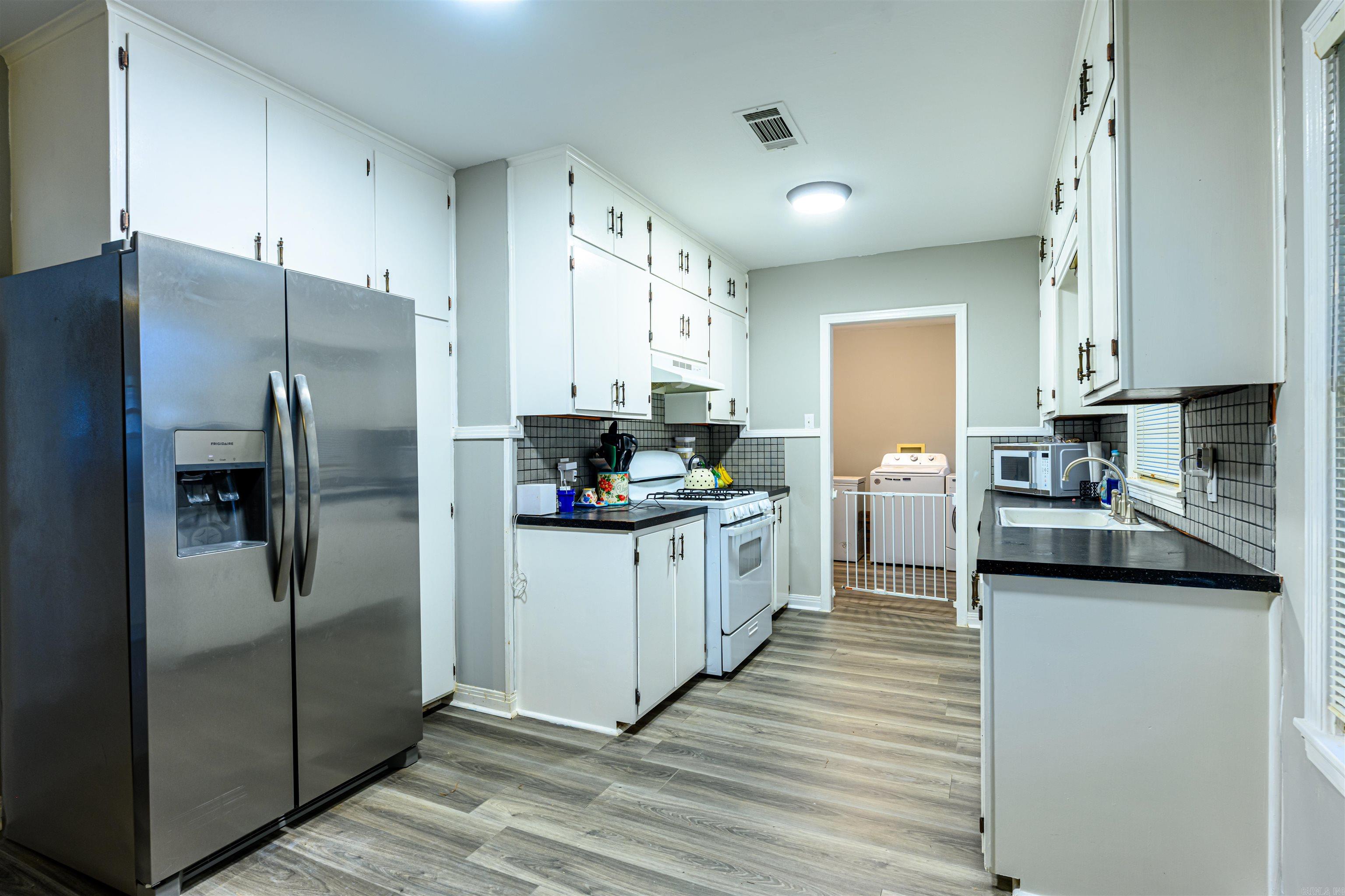 BRADENS ADDN TO JACK - Residential