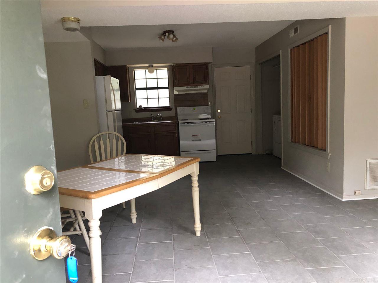 Hackberry Knoll - Residential Lease