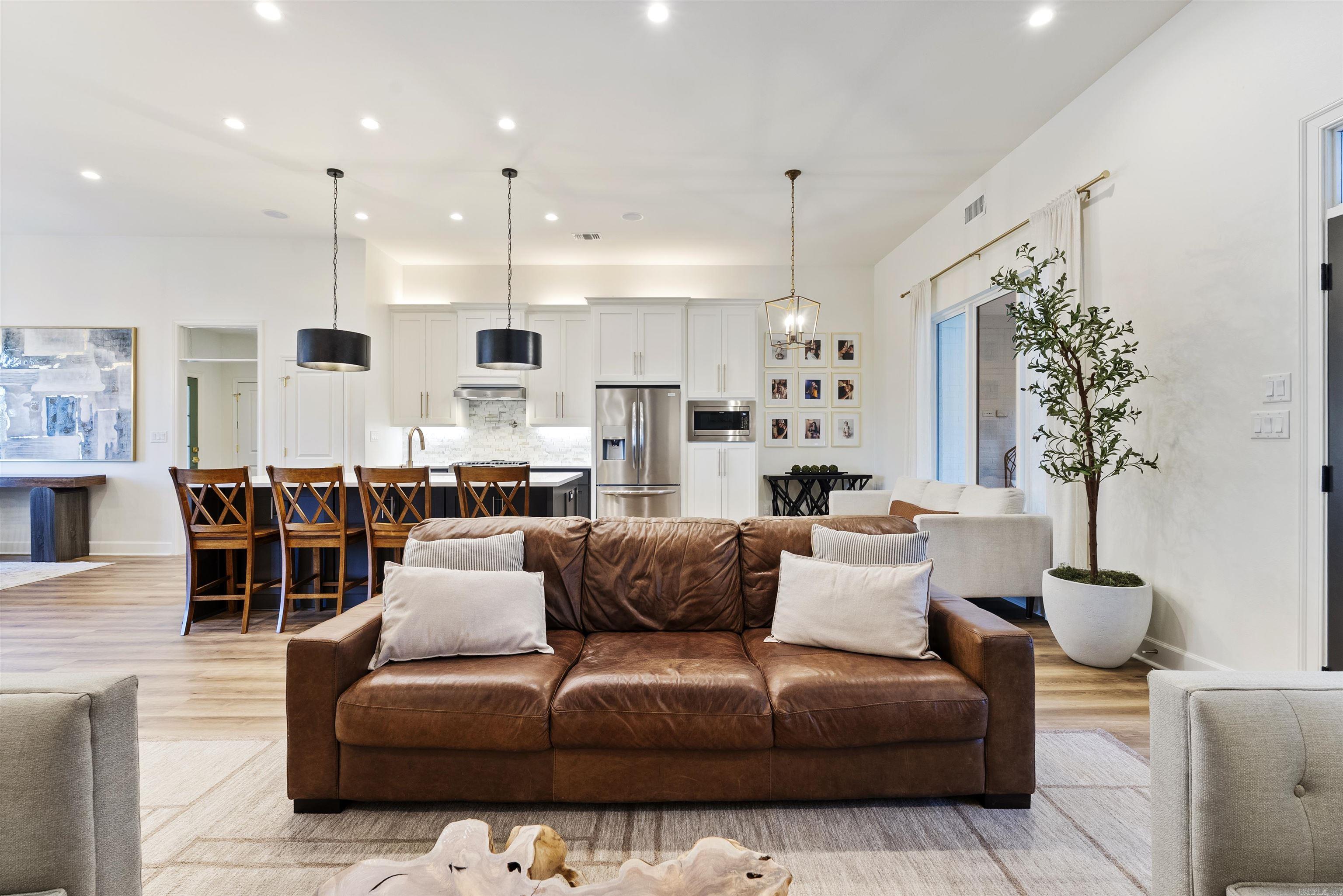 CHENAL VALLEY CHALLAIN PLACE - Residential