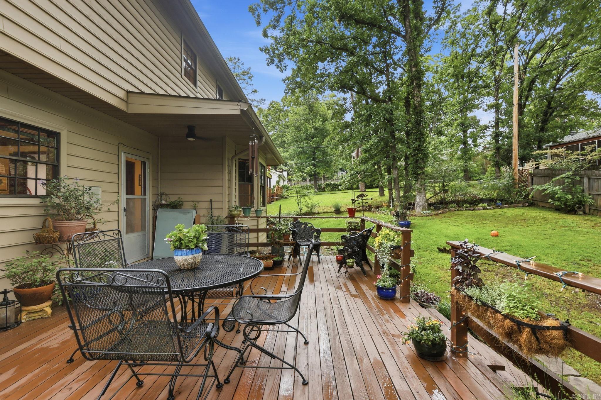 COLONY WEST - Residential