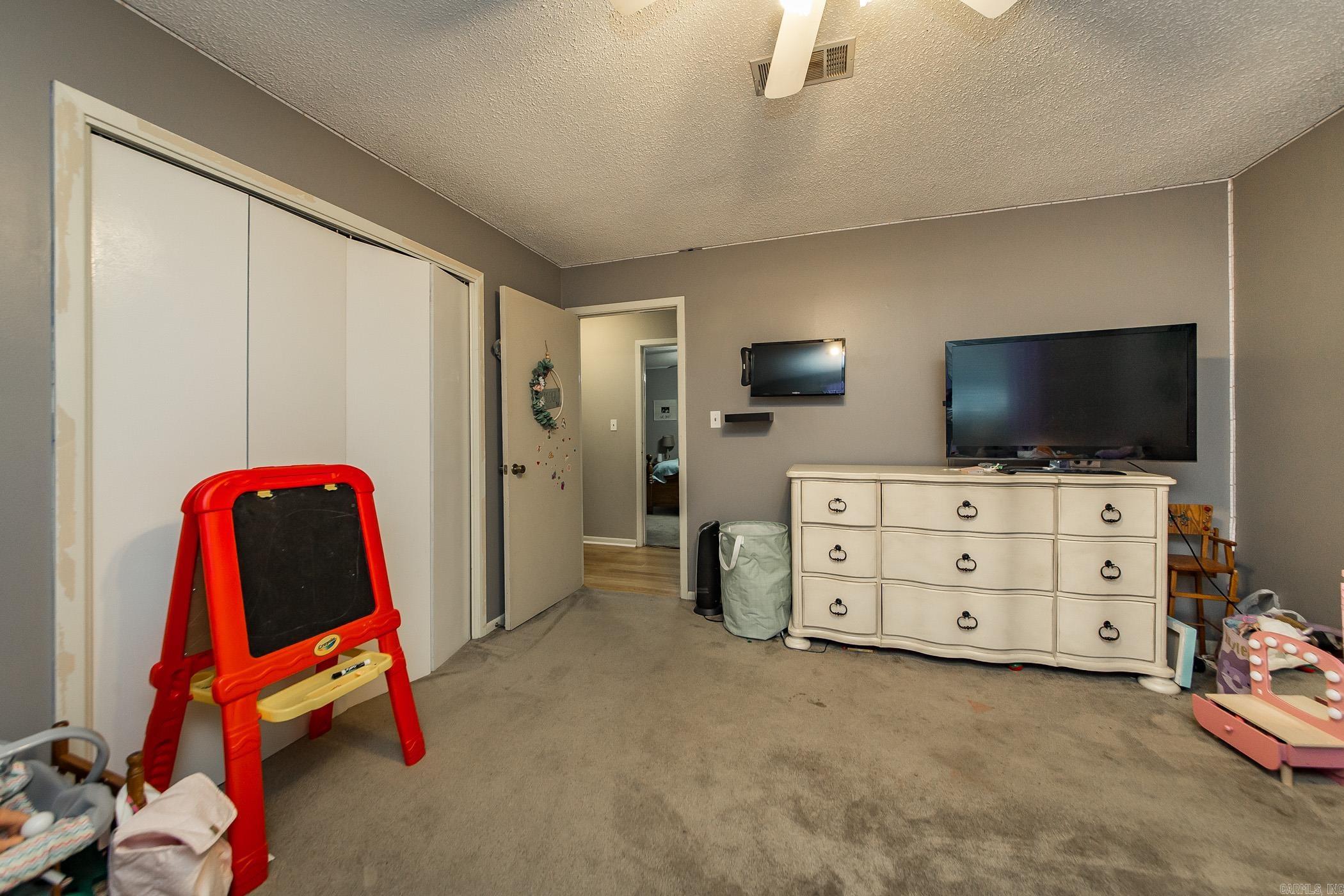 WOODWARD - Residential