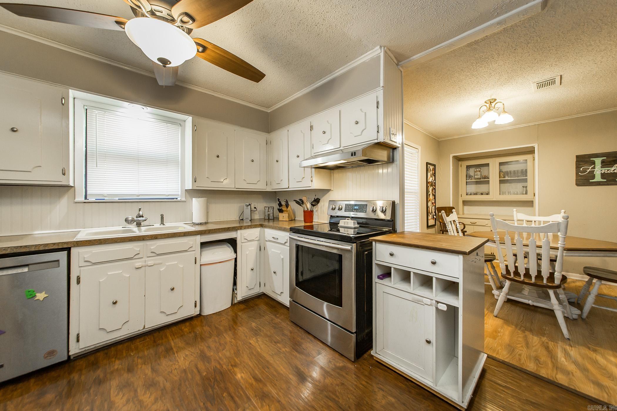 WOODWARD - Residential