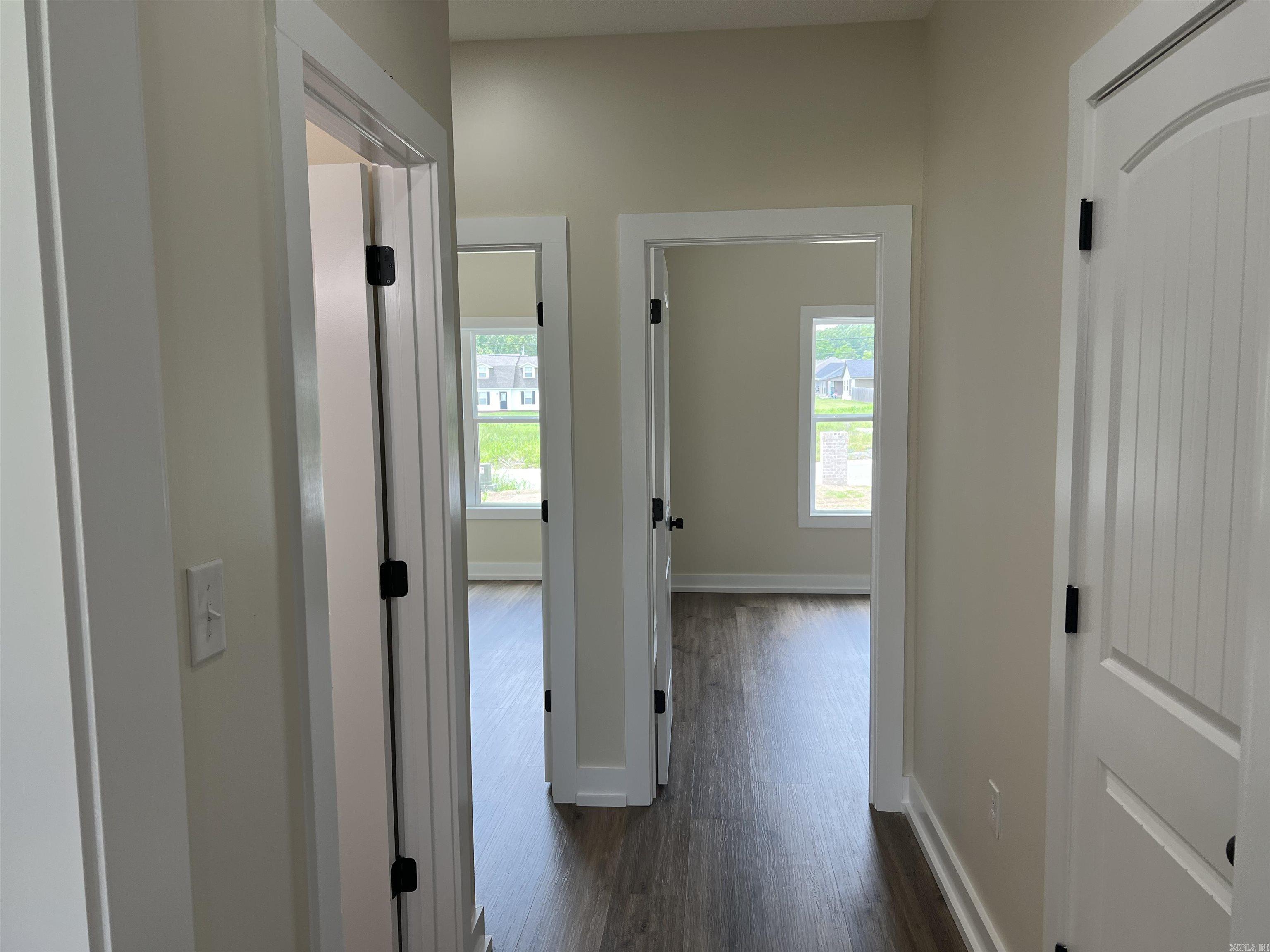 SIERRA HILLS - Residential