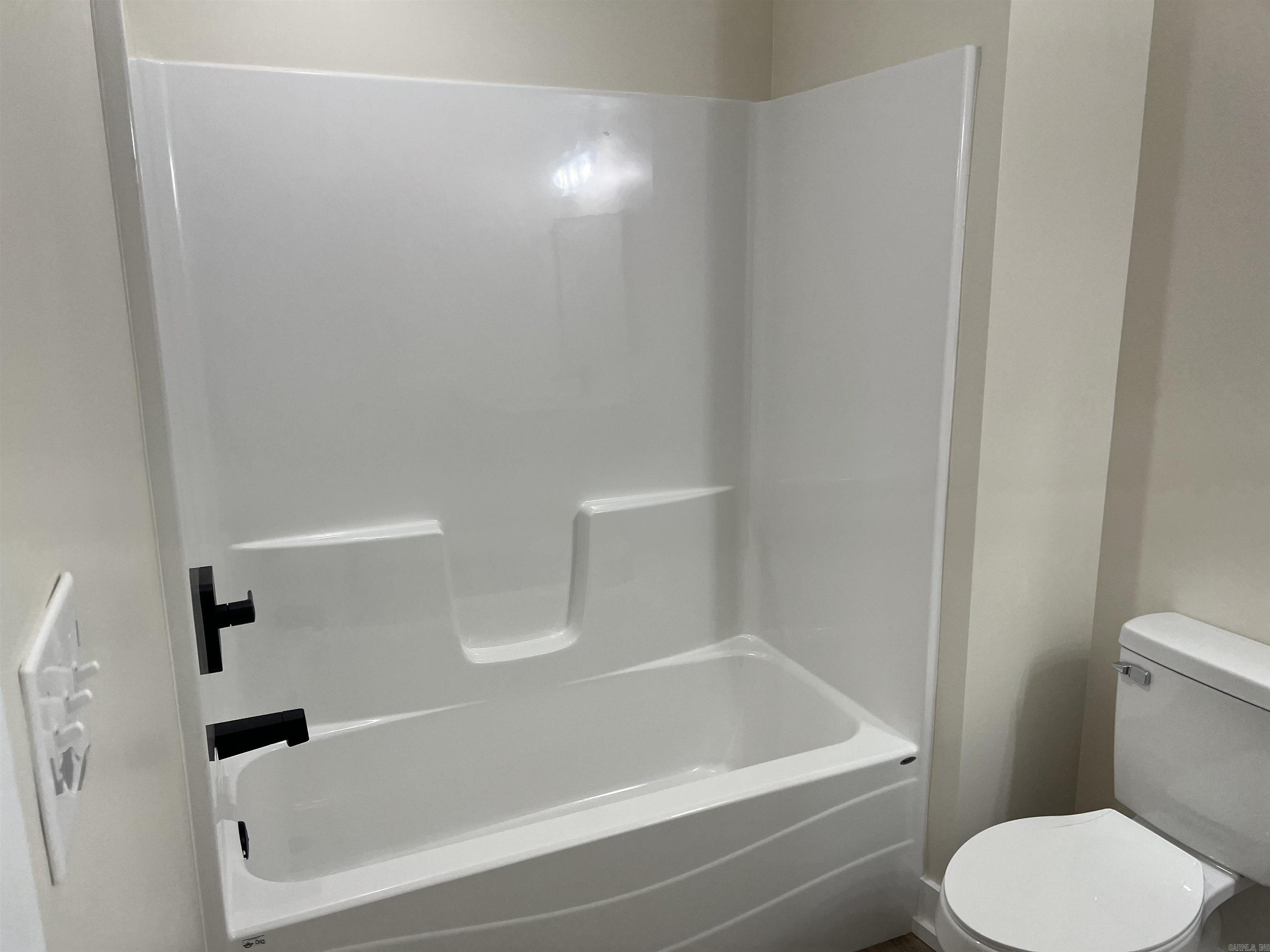 SIERRA HILLS - Residential