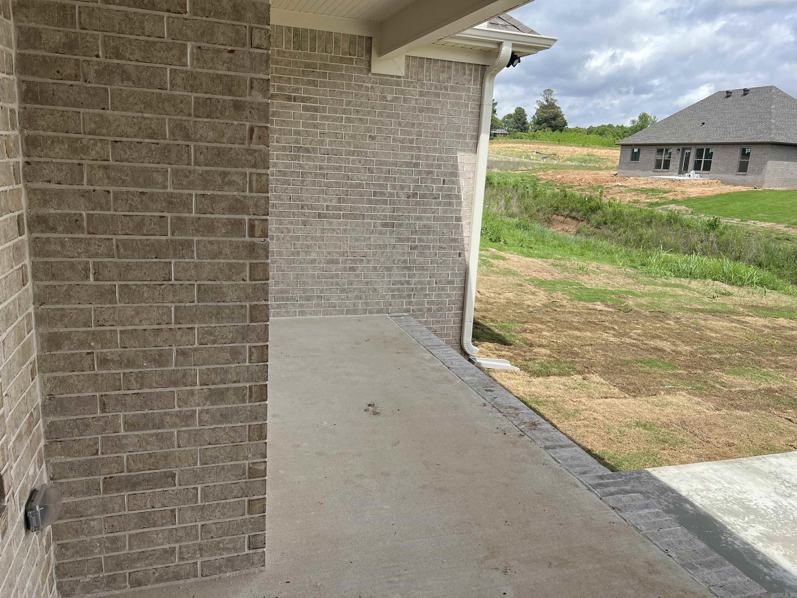 SIERRA HILLS - Residential