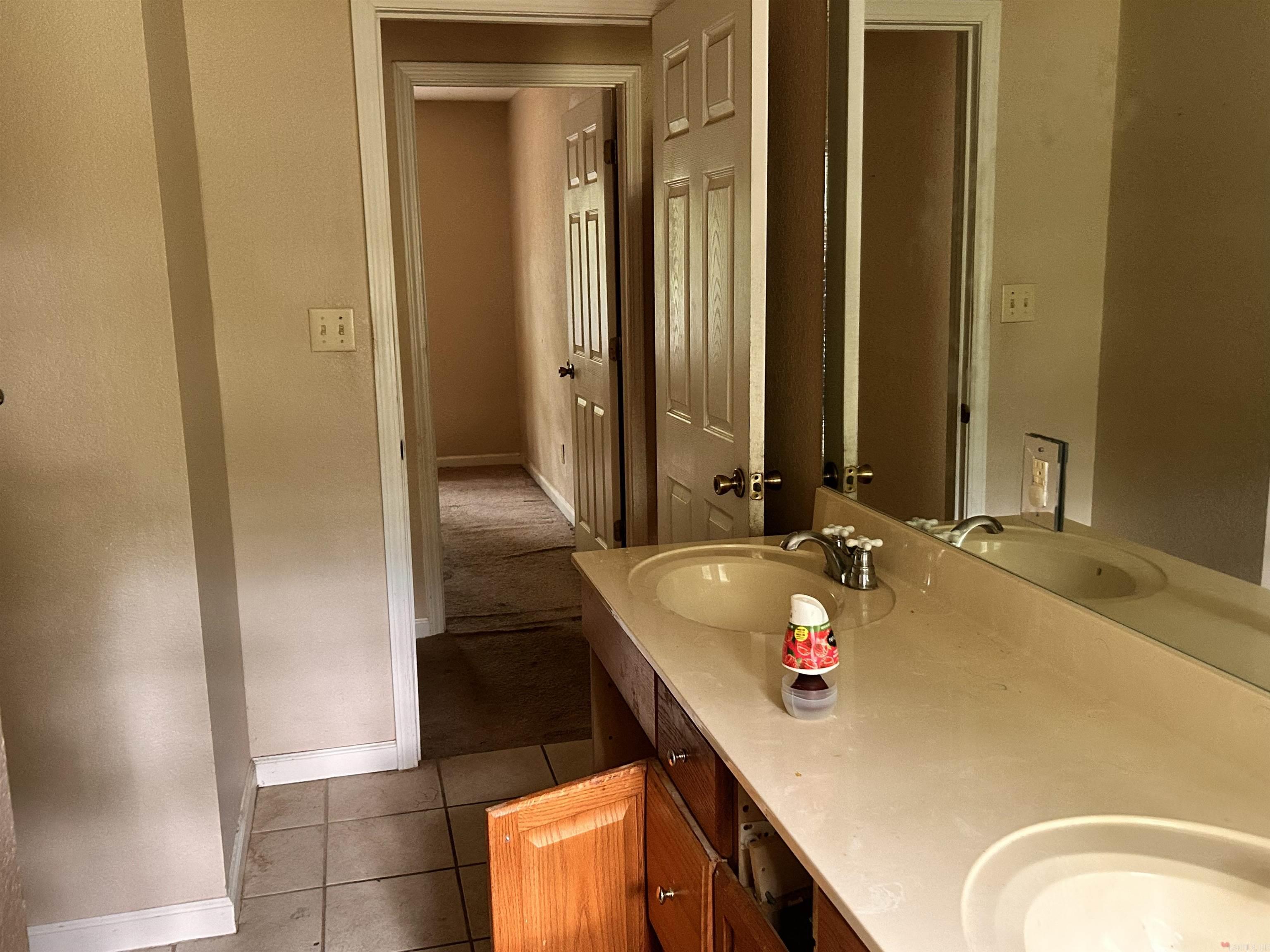 DARK FOREST - Residential