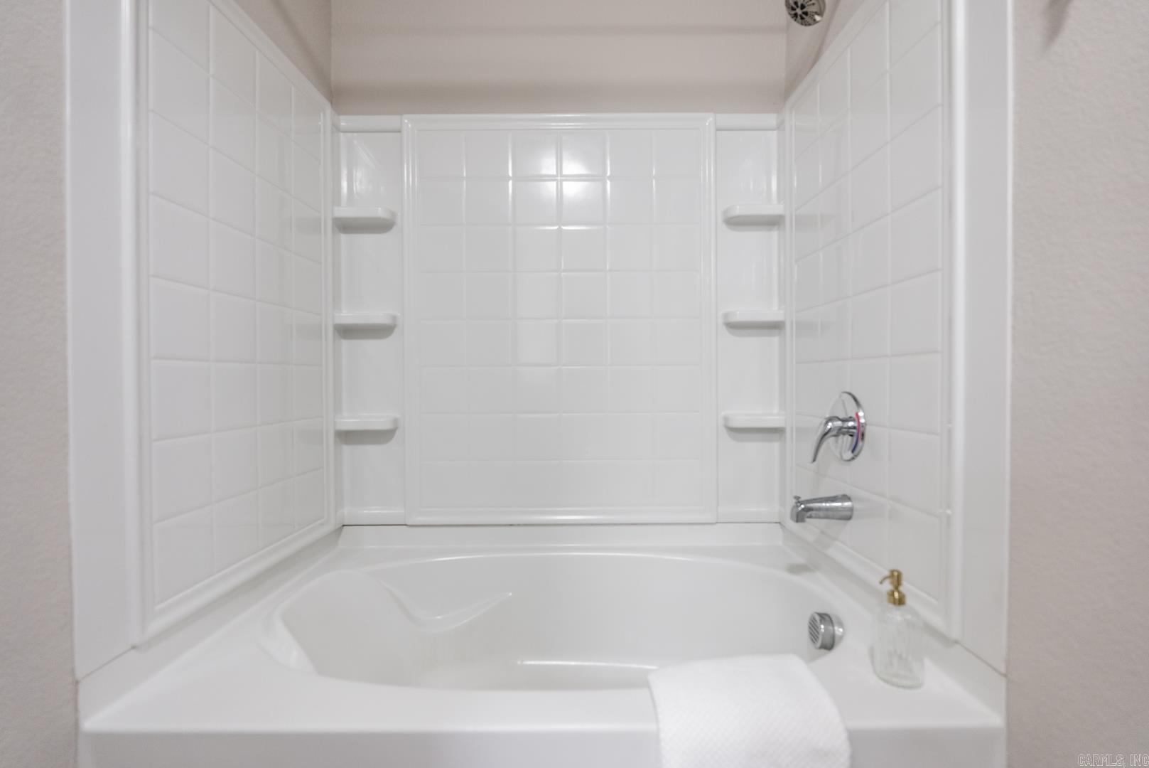 BENT TREE ESTATES - Residential