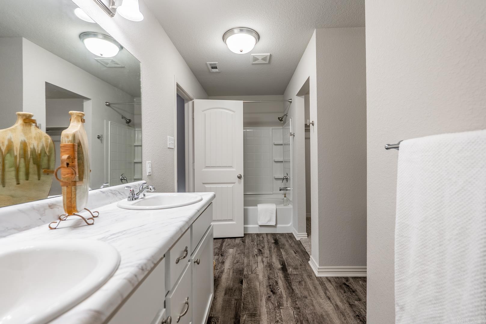 BENT TREE ESTATES - Residential