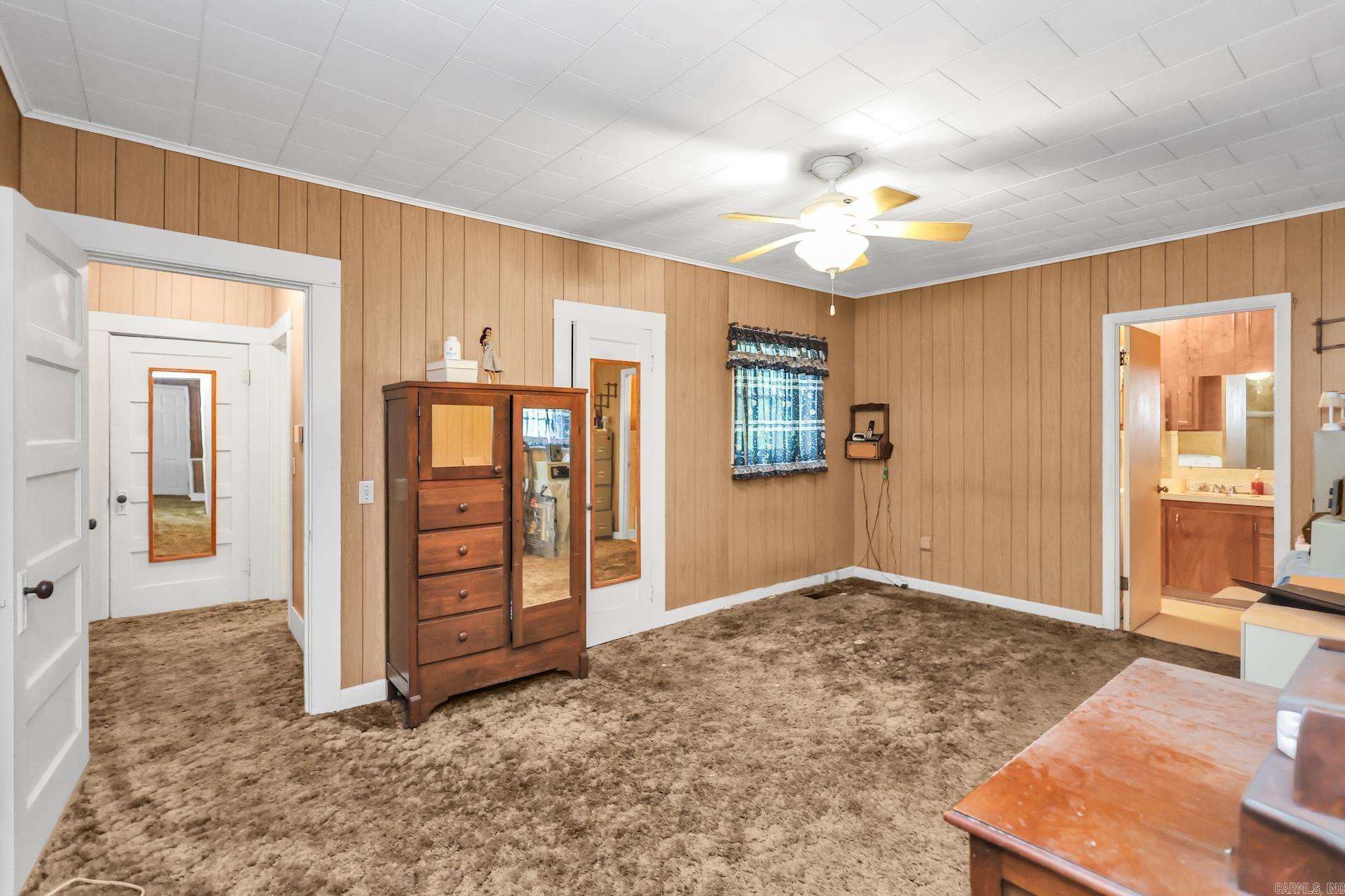MOUNT IDA CITY ACREAGE - Residential
