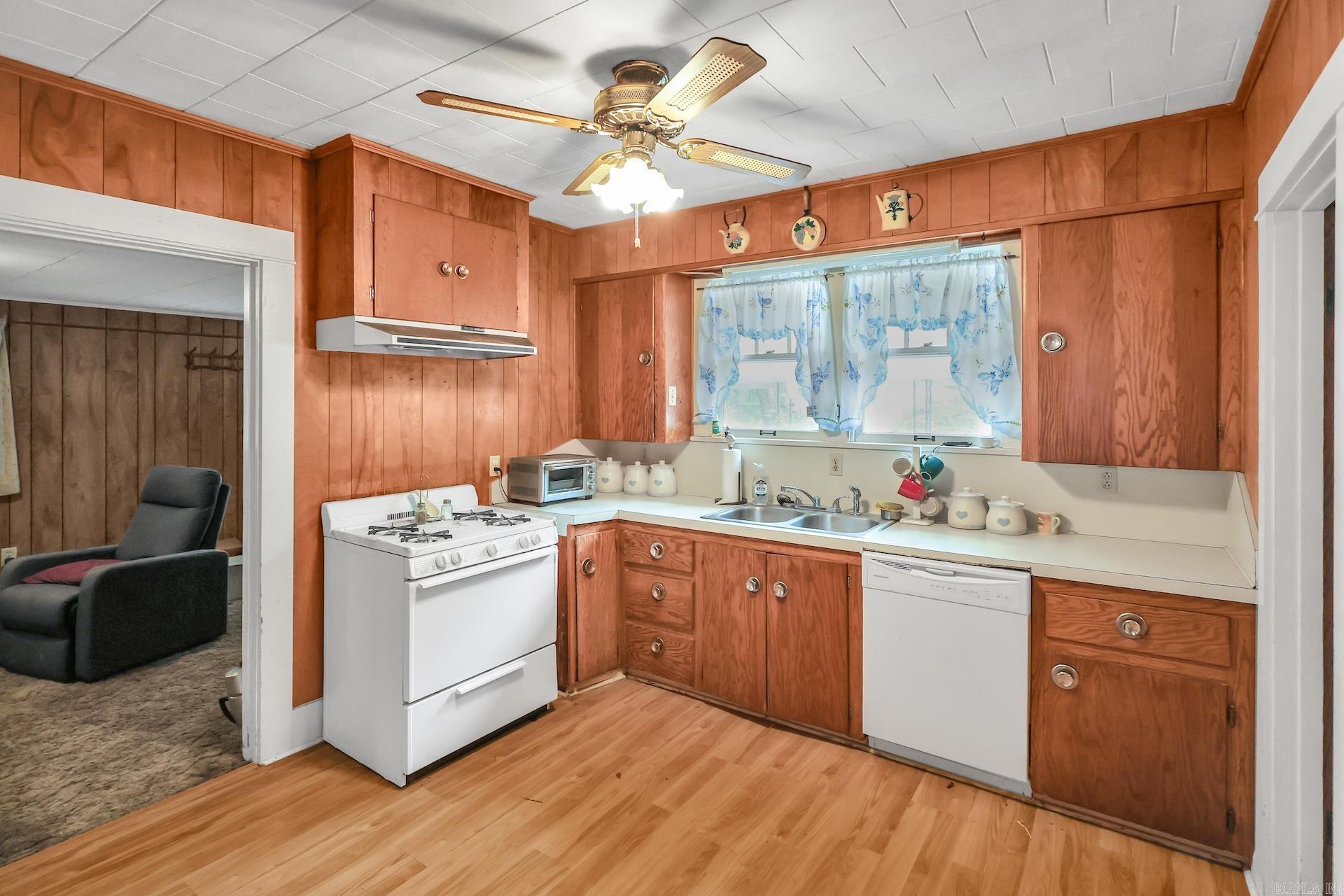 MOUNT IDA CITY ACREAGE - Residential