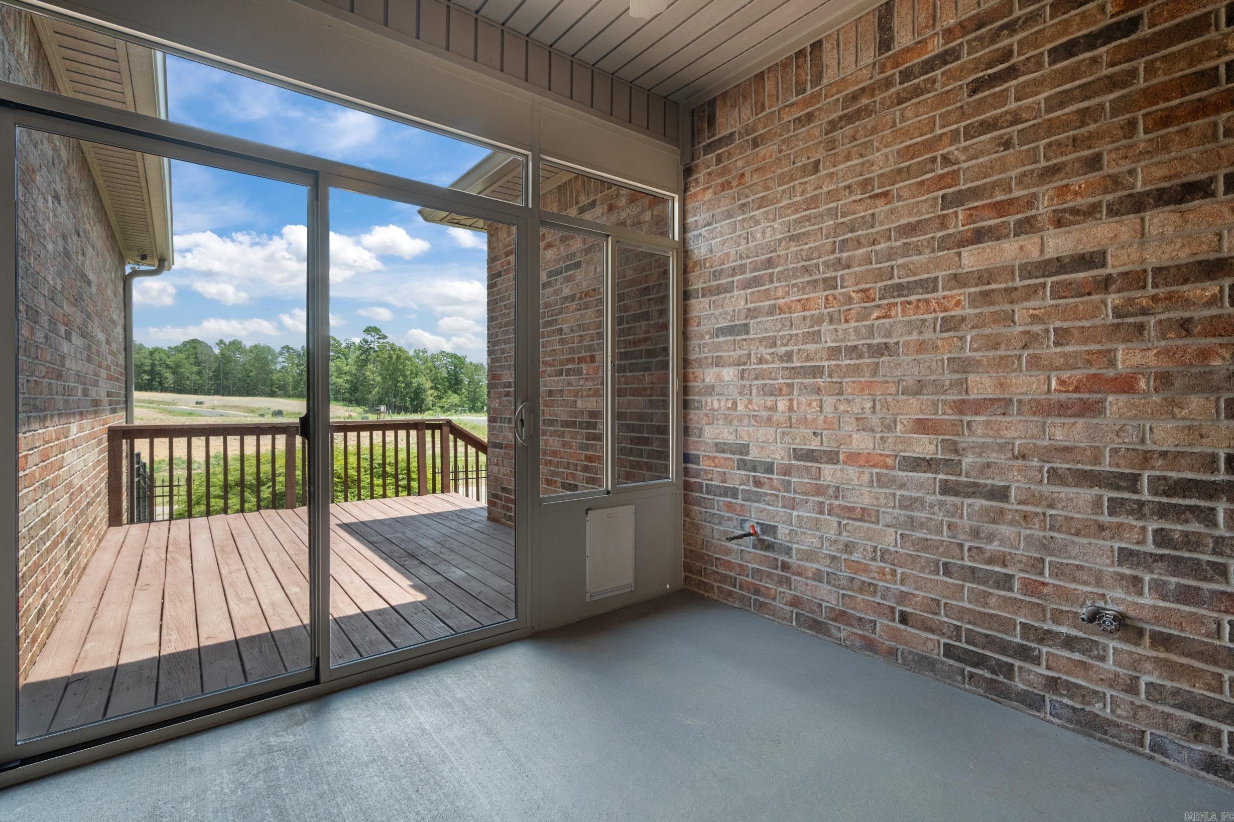 Red Oak Ridge - Residential