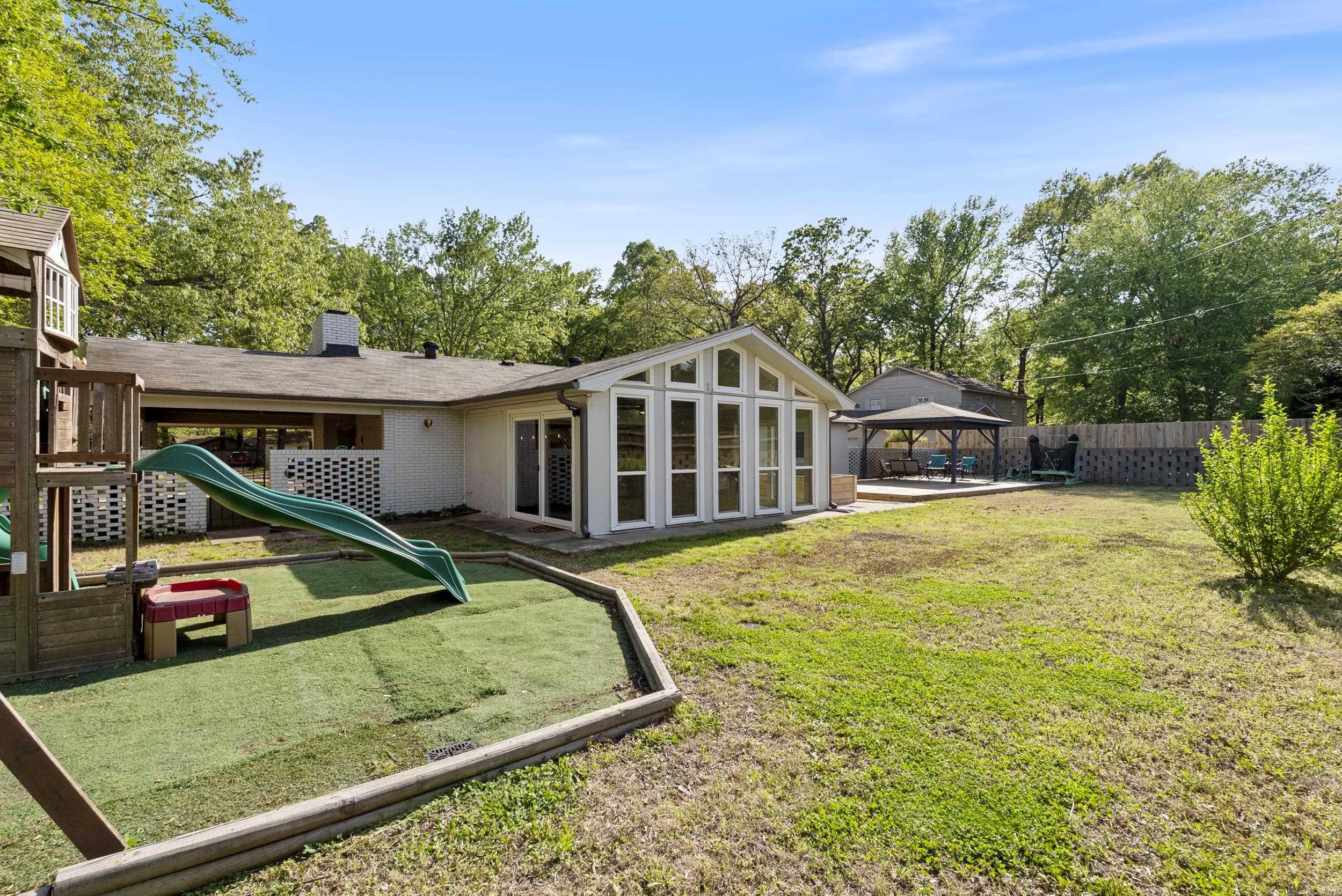 WEST GATE - Residential