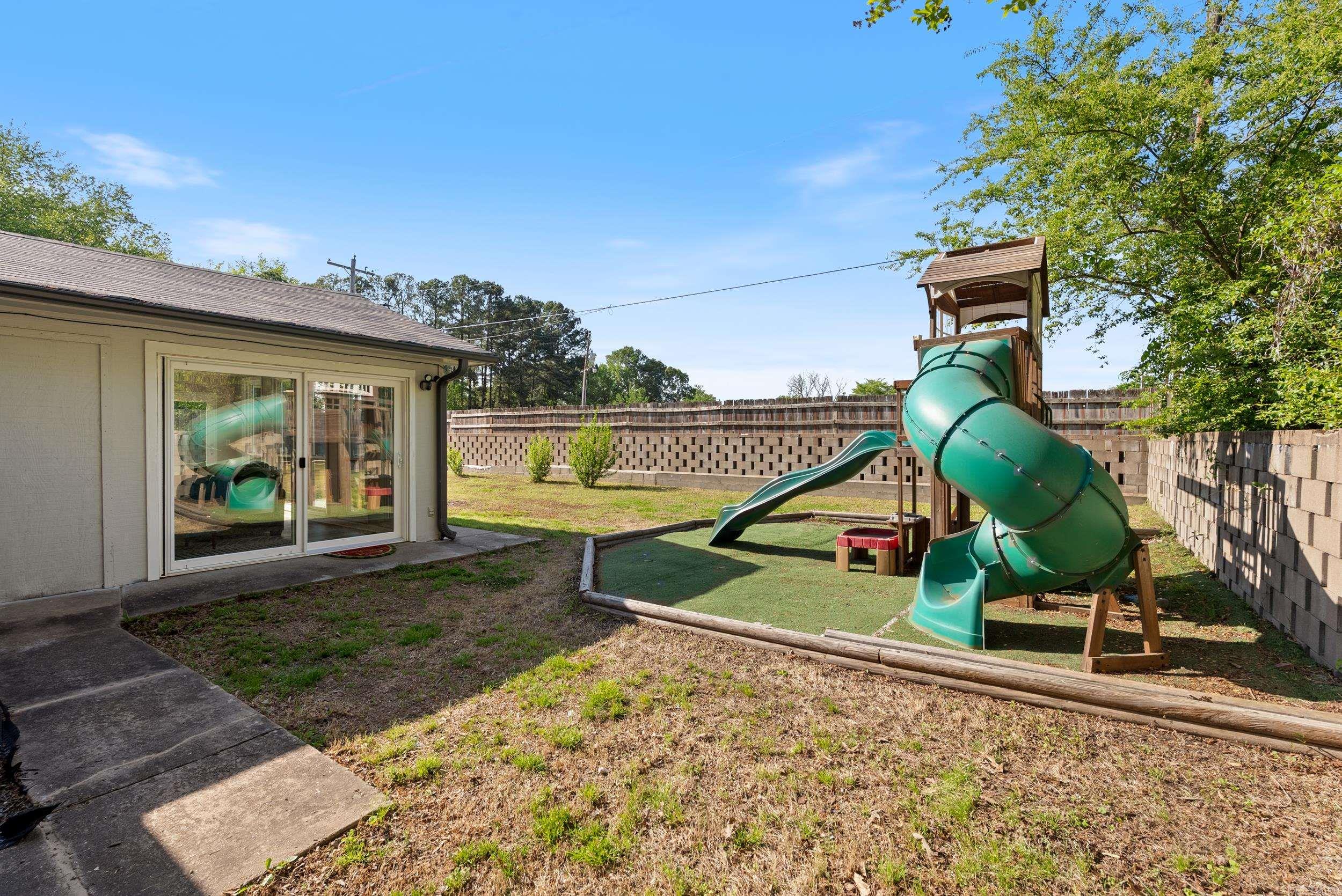 WEST GATE - Residential