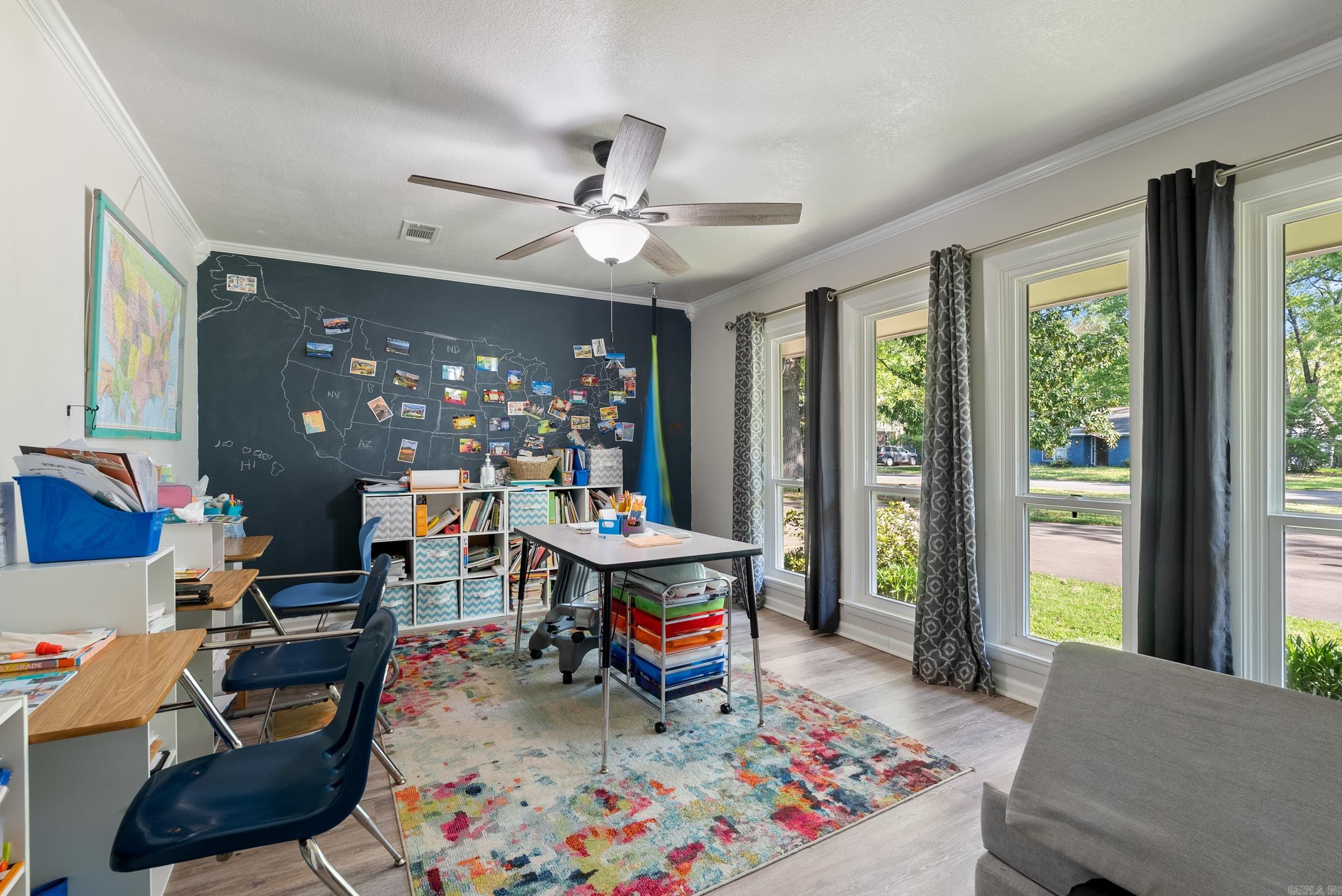 WEST GATE - Residential