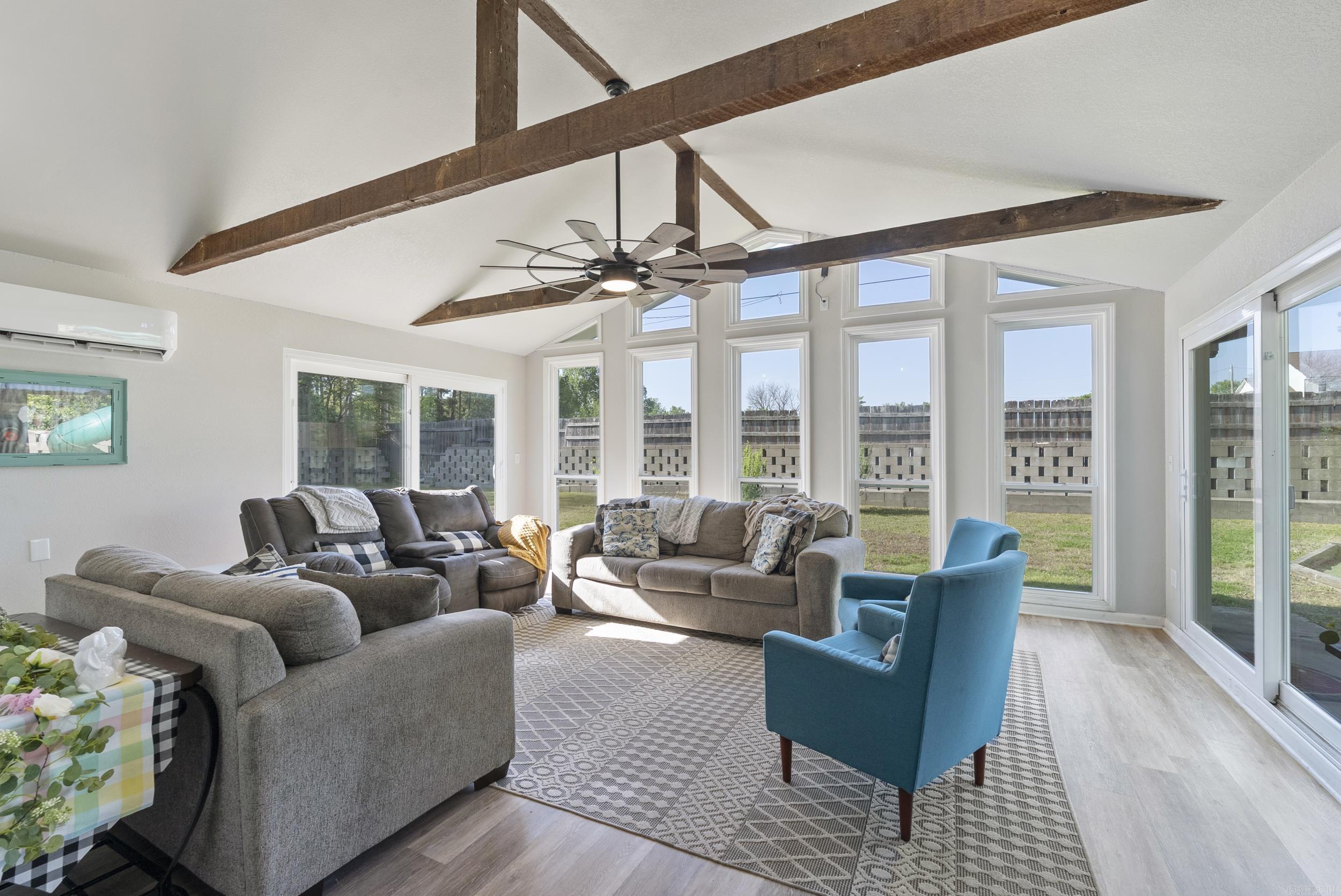 WEST GATE - Residential