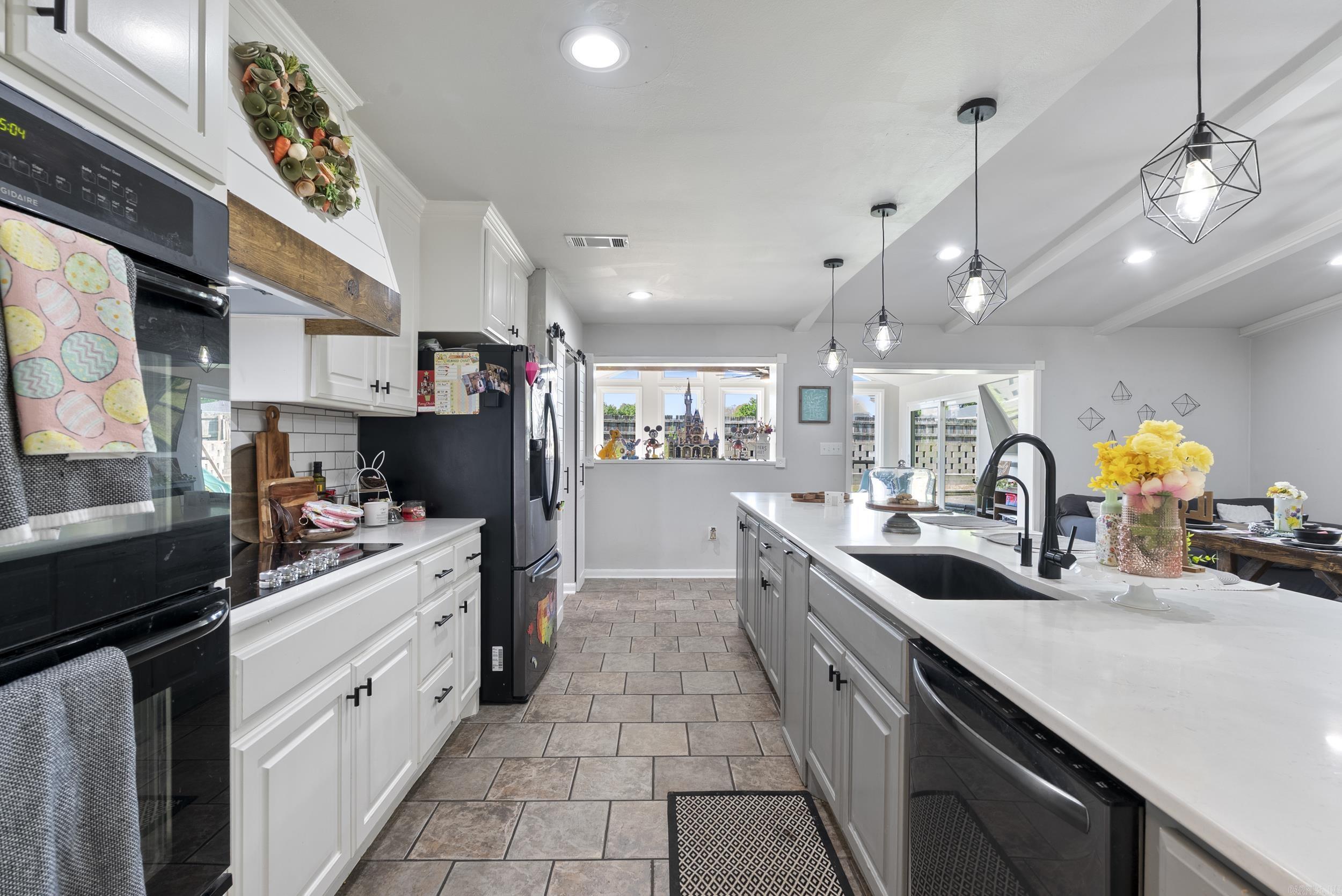 WEST GATE - Residential