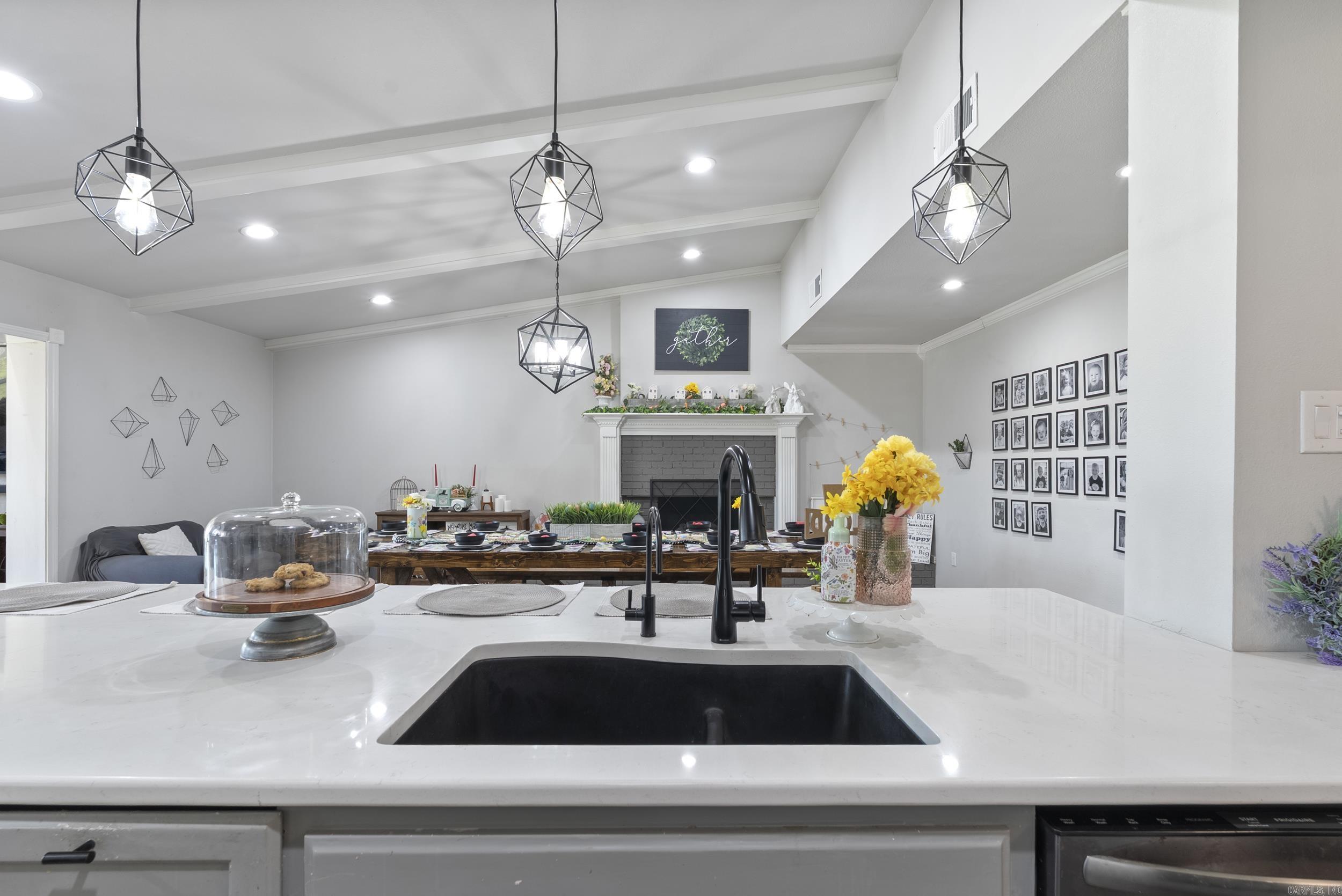 WEST GATE - Residential