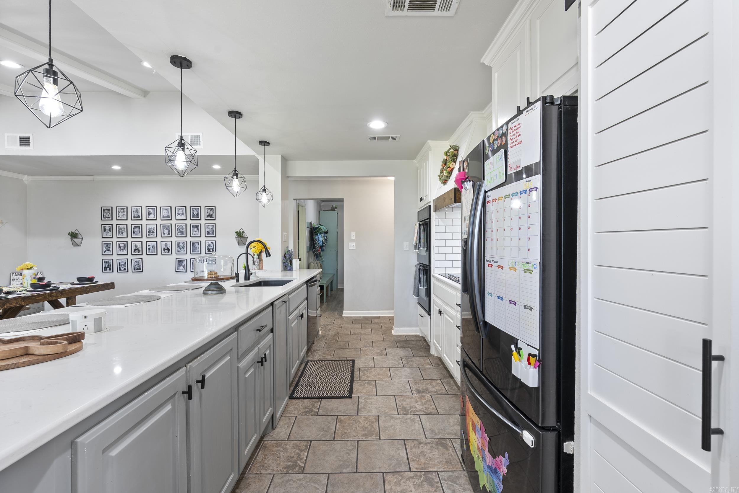 WEST GATE - Residential