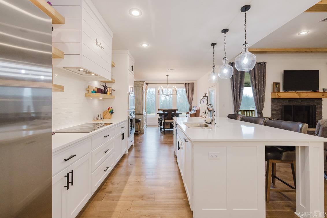 AVILLA HILLS - Residential